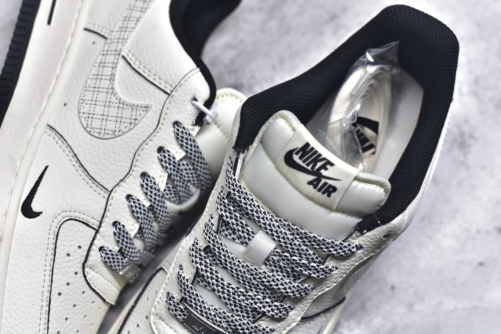 图片[9]-#Nike Air Force 1\’07 Low 北面联名 米黑网格 空军一号低帮休闲板鞋 JP8028-007 #原楦头原纸板 原装鞋盒 定制五金配件 内置全掌气垫 原厂鞋底 尺码：36 36.5 37.5 38 38.5 39 40 40.5 41 42 42.5 43 44 44.5 45 9.D4-选品中心