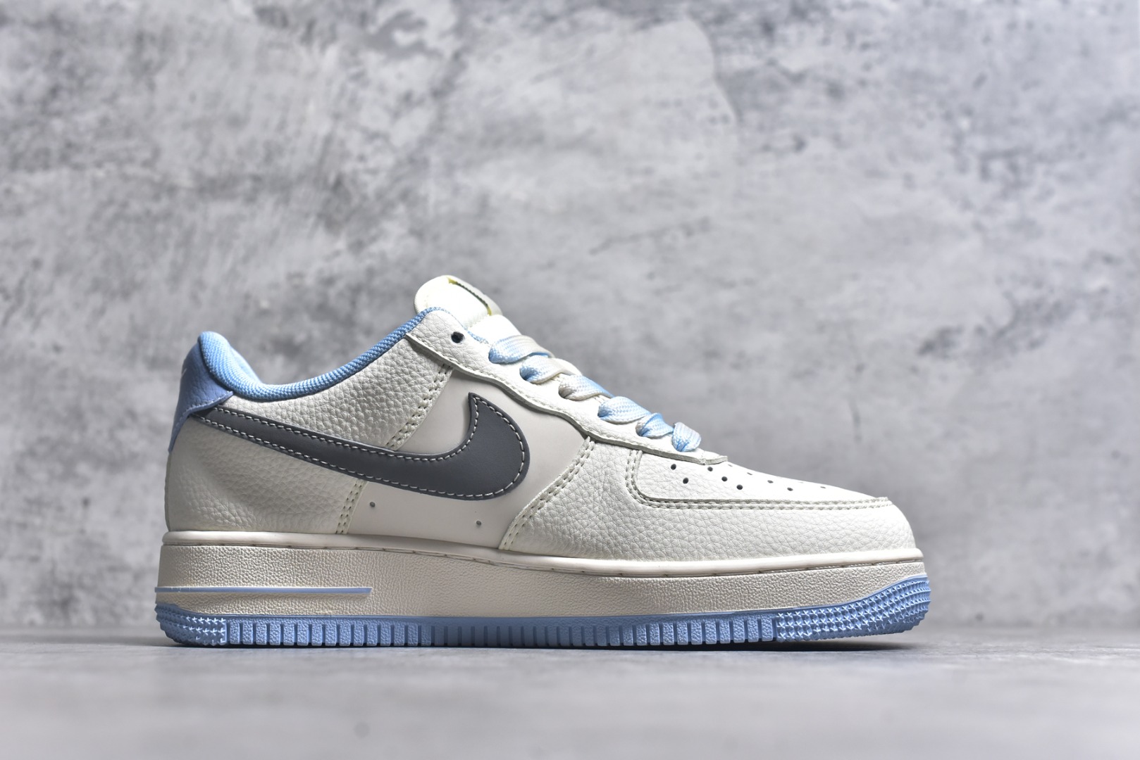 图片[3]-#Nike Air Force 1\’07 Low 斯图西联名 骷髅米灰蓝 空军一号低帮休闲板鞋 QW5606-269 #原楦头原纸板 原装鞋盒 定制五金配件 内置全掌气垫 原厂鞋底 尺码：36 36.5 37.5 38 38.5 39 40 40.5 41 42 42.5 43 44 44.5 45 9.D4-选品中心