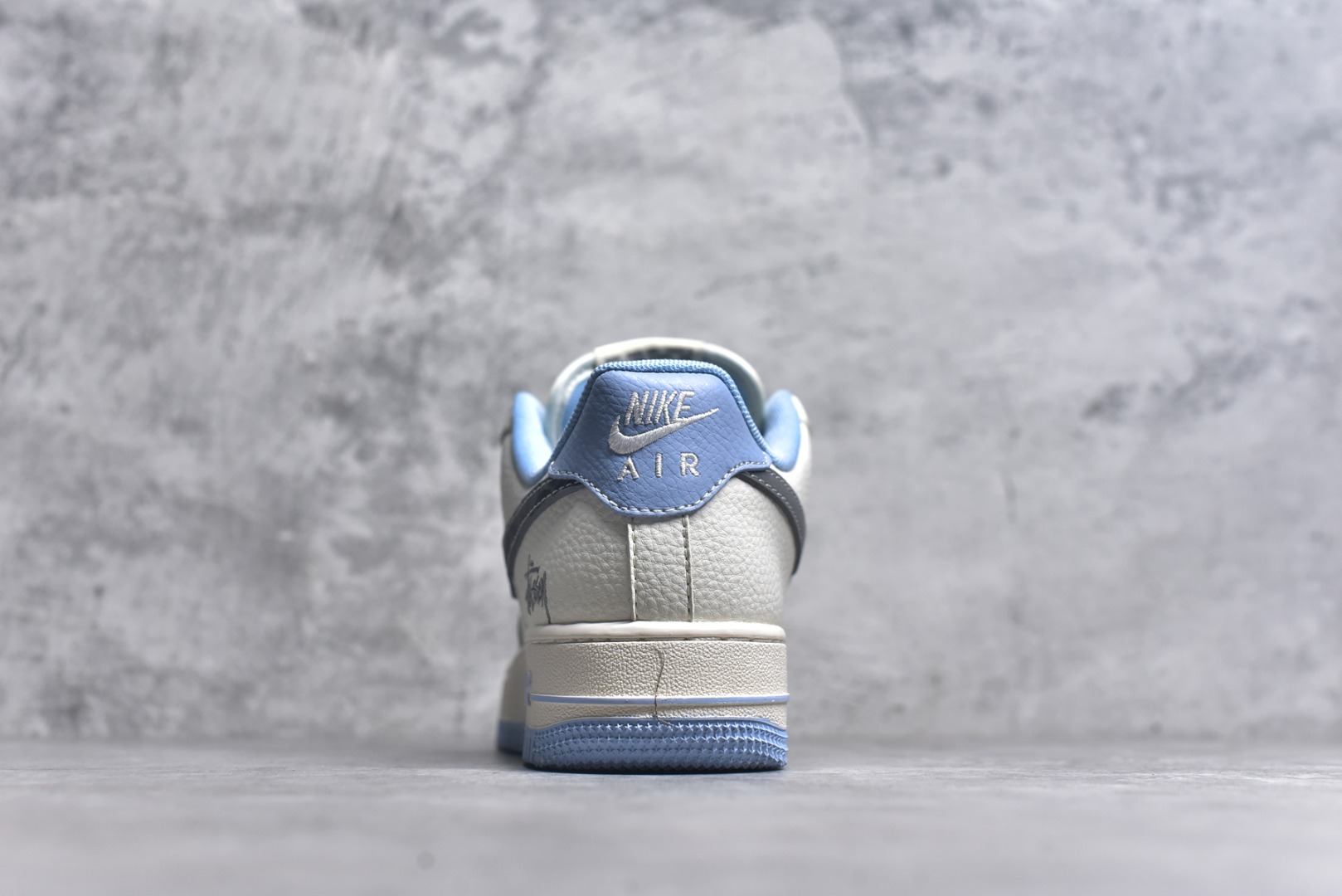 图片[5]-#Nike Air Force 1\’07 Low 斯图西联名 骷髅米灰蓝 空军一号低帮休闲板鞋 QW5606-269 #原楦头原纸板 原装鞋盒 定制五金配件 内置全掌气垫 原厂鞋底 尺码：36 36.5 37.5 38 38.5 39 40 40.5 41 42 42.5 43 44 44.5 45 9.D4-选品中心