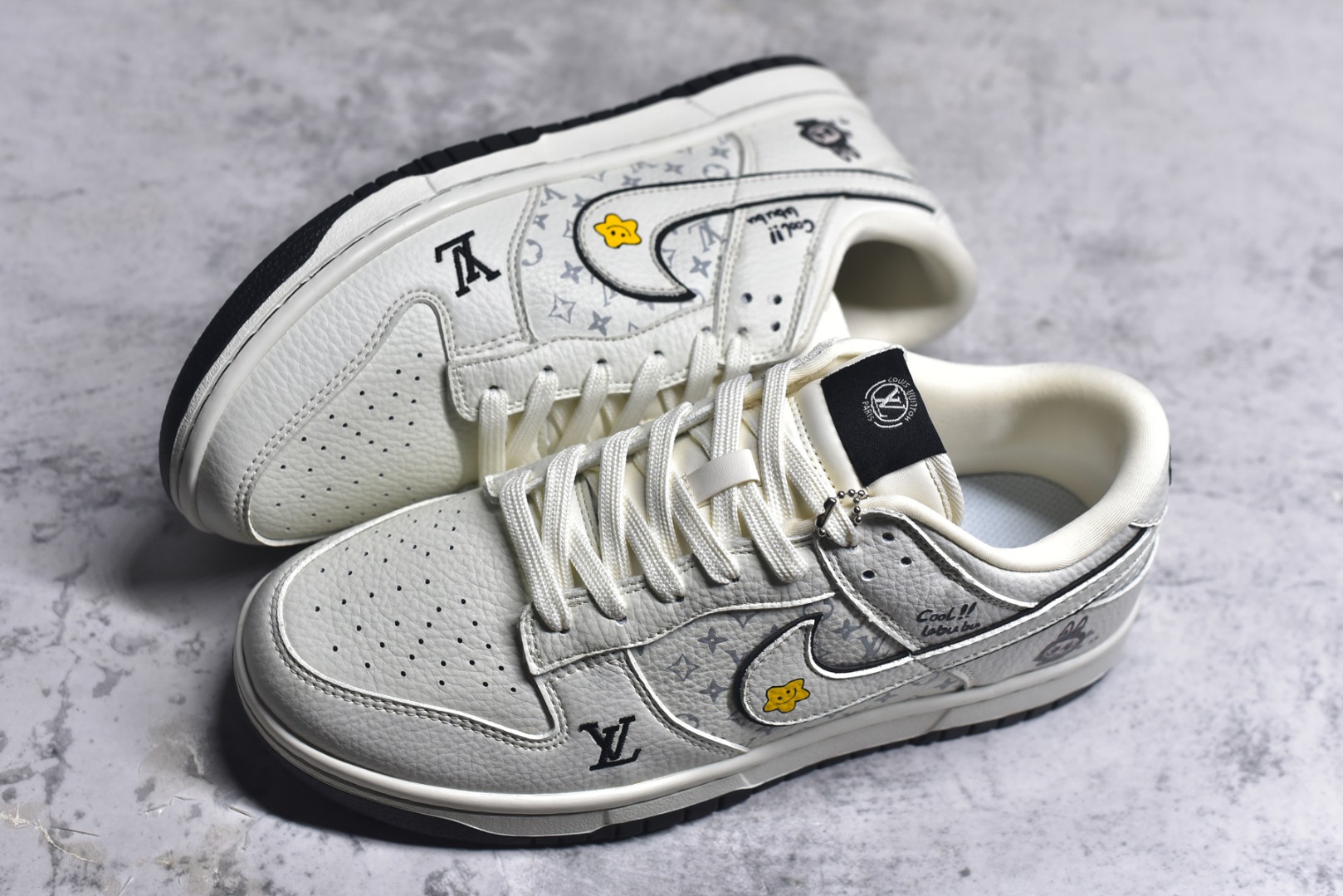 图片[7]-#Nike SB Dunk Low LV拉布布 三方联名 白碳黑 高端定制 低帮休闲板鞋 SC0601-455 #定制鞋盒 大厂纯原品质出货 夜光效果 超高清洁度 皮料切割干净无任何毛边 细节完美 尺码：36 36.5 37.5 38 38.5 39 40 40.5 41 42 42.5 43 44 44.5 45 9.E5-选品中心