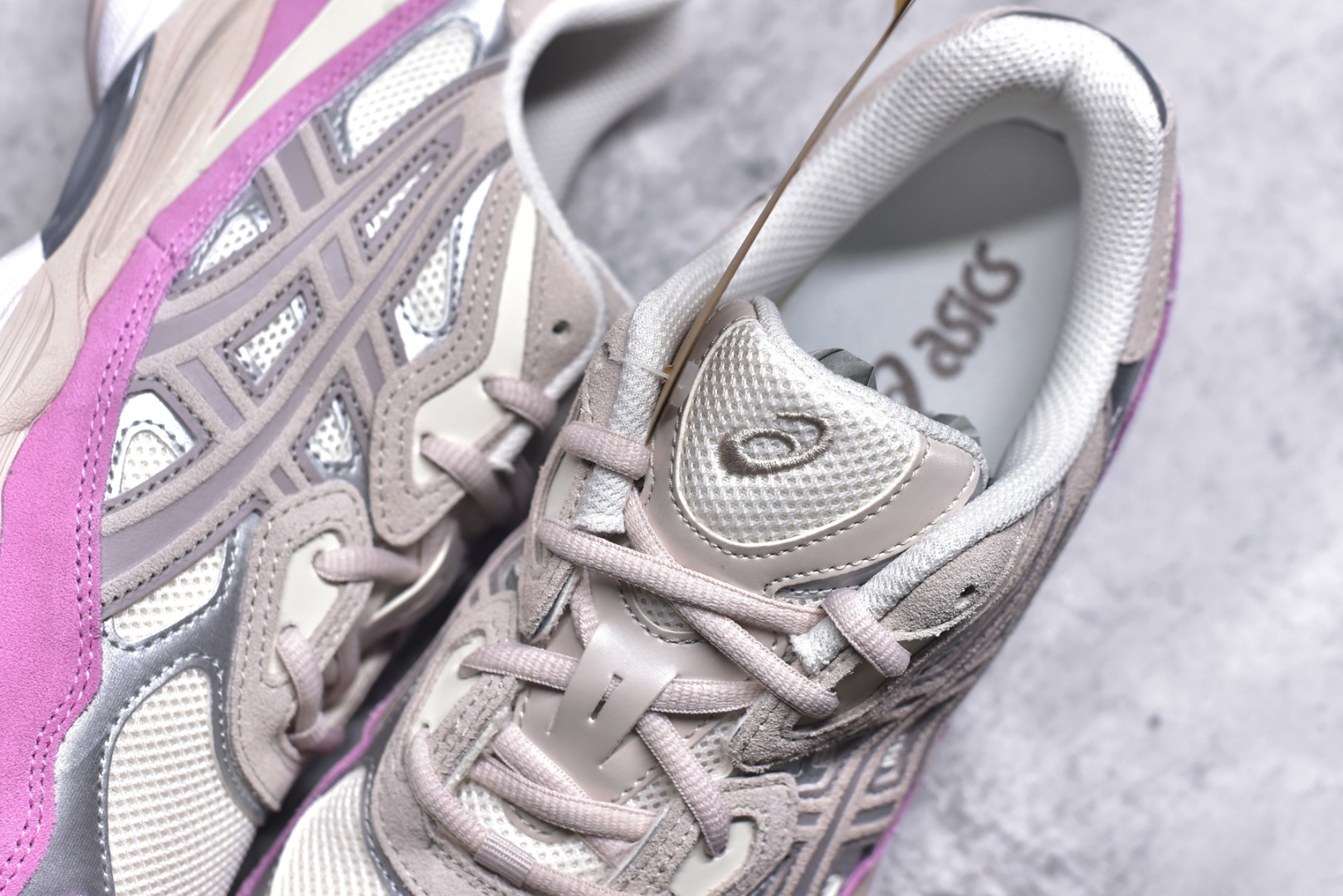 图片[9]-#Asics 亚瑟士 GEL-NYC 低帮运动休闲跑步鞋 1203A383-104 高端零售专供品质 尺码：39 39.5 40 40.5 41.5 42 42.5 43.5 44 44.5 45 46 46.5 47-选品中心