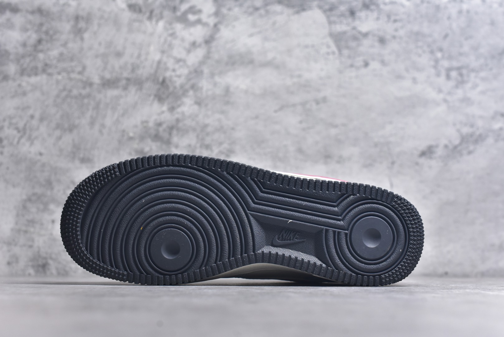 图片[6]-#Nk Air Force 1\’07 Low 哪吒联名 灰红勾 空军一号低帮休闲板鞋 DF0188-046 #原楦头原纸板 原装鞋盒 定制五金配件 内置全掌气垫 原厂鞋底 尺码：36 36.5 37.5 38 38.5 39 40 40.5 41 42 42.5 43 44 44.5 45 9.D4-选品中心