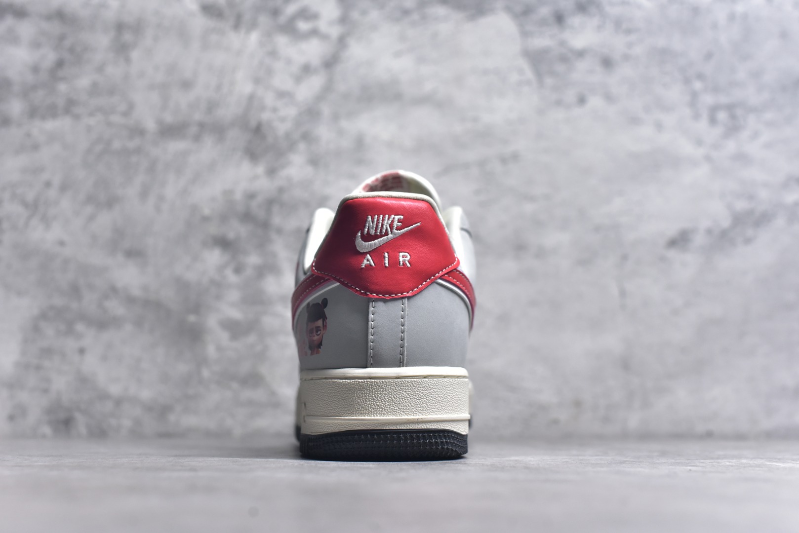 图片[5]-#Nk Air Force 1\’07 Low 哪吒联名 灰红勾 空军一号低帮休闲板鞋 DF0188-046 #原楦头原纸板 原装鞋盒 定制五金配件 内置全掌气垫 原厂鞋底 尺码：36 36.5 37.5 38 38.5 39 40 40.5 41 42 42.5 43 44 44.5 45 9.D4-选品中心