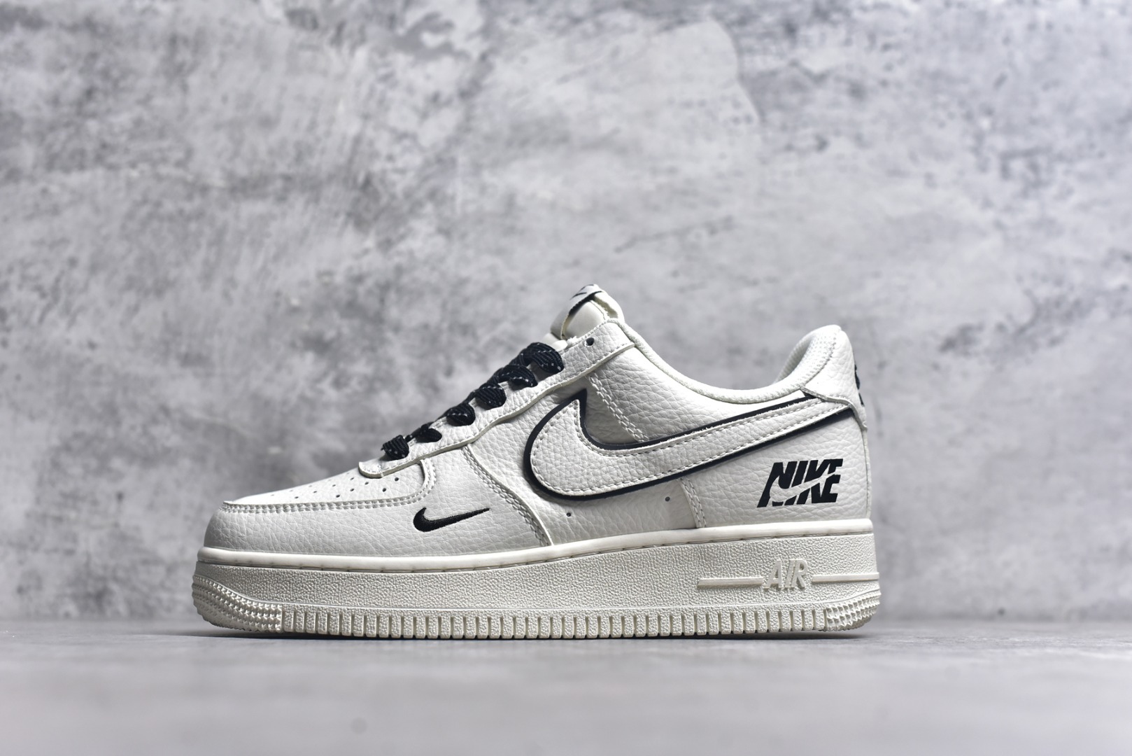 #Nike Air Force 1\'07 Low 联名 米黑边 空军一号低帮休闲板鞋 CS5288-031 #原楦头原纸板 原装鞋盒 定制五金配件 内置全掌气垫 原厂鞋底 尺码：36 36.5 37.5 38 38.5 39 40 40.5 41 42 42.5 43 44 44.5 45 9.D4-选品中心
