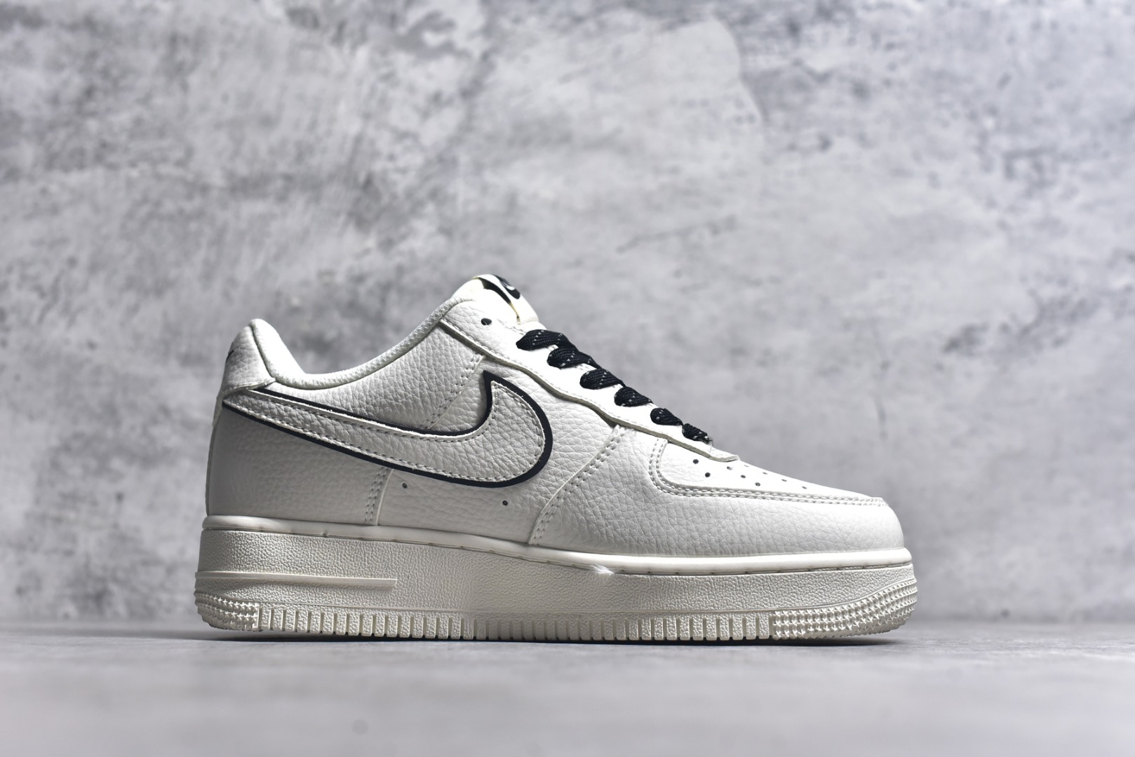 图片[3]-#Nike Air Force 1\’07 Low 联名 米黑边 空军一号低帮休闲板鞋 CS5288-031 #原楦头原纸板 原装鞋盒 定制五金配件 内置全掌气垫 原厂鞋底 尺码：36 36.5 37.5 38 38.5 39 40 40.5 41 42 42.5 43 44 44.5 45 9.D4-选品中心