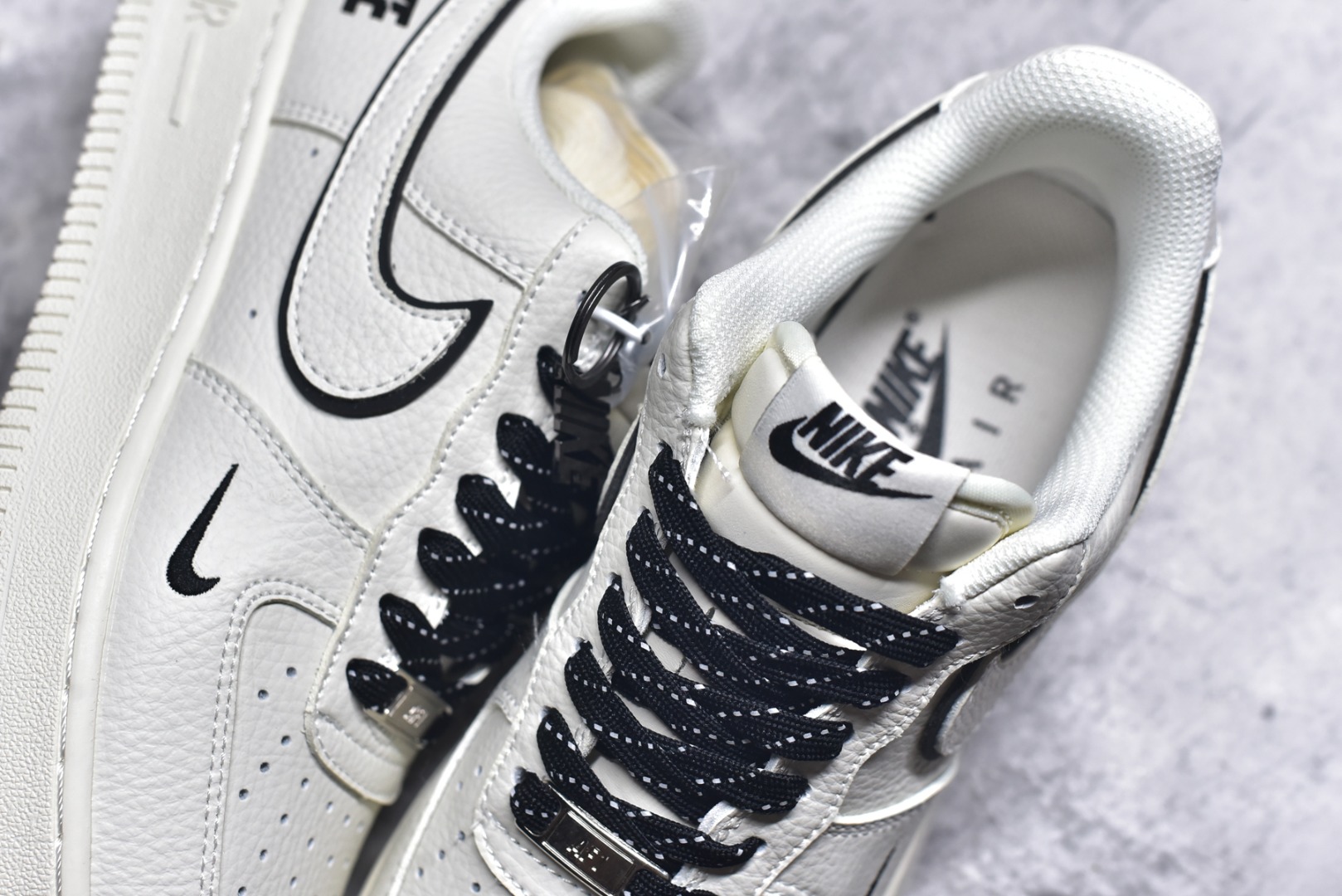 图片[9]-#Nike Air Force 1\’07 Low 联名 米黑边 空军一号低帮休闲板鞋 CS5288-031 #原楦头原纸板 原装鞋盒 定制五金配件 内置全掌气垫 原厂鞋底 尺码：36 36.5 37.5 38 38.5 39 40 40.5 41 42 42.5 43 44 44.5 45 9.D4-选品中心