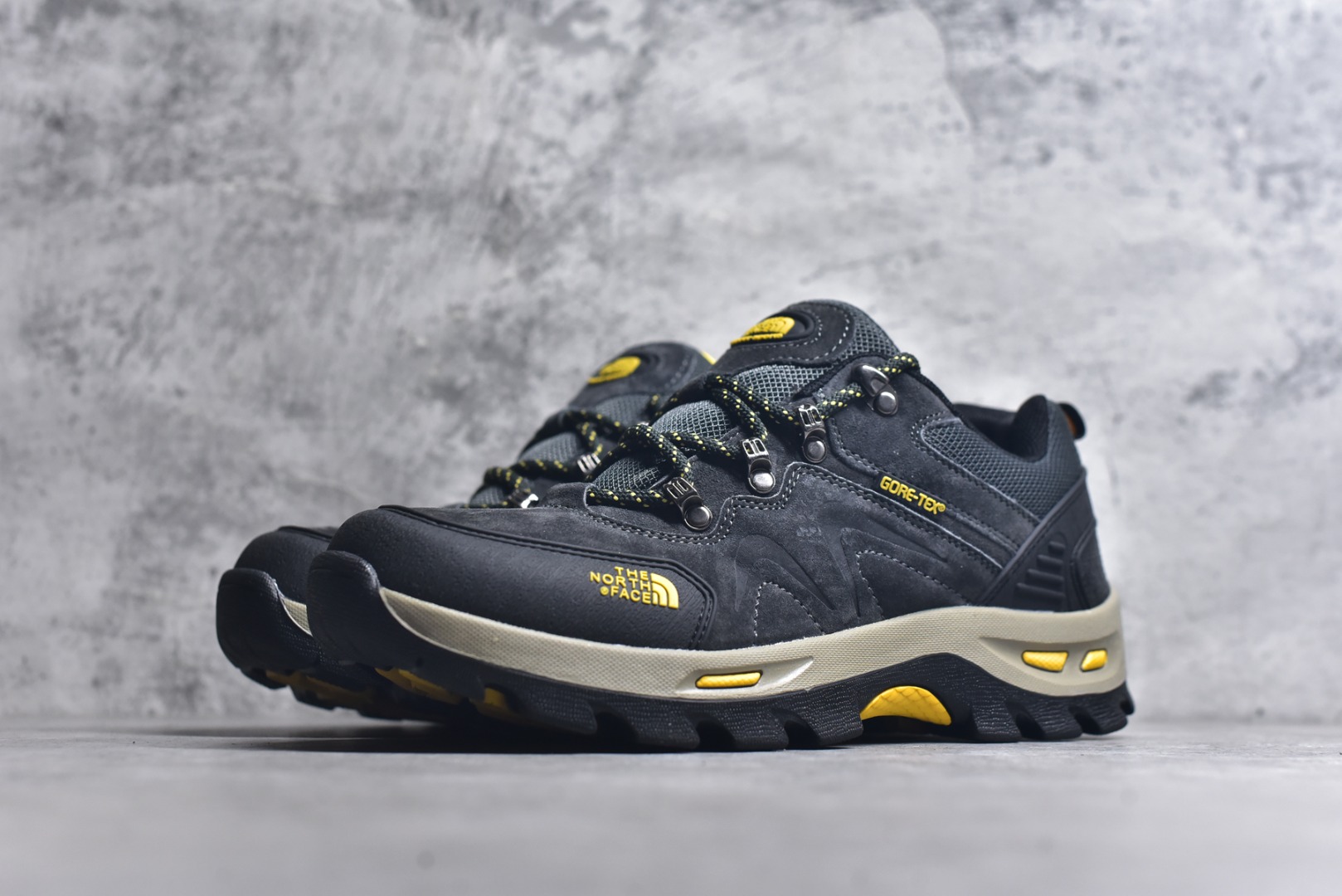 图片[2]-#The North Face/北面/乐斯菲斯 原楦型开发纸版，采用防剐蹭功能网眼布料鞋面材质，双层组合防滑防剐蹭,耐磨橡胶大底❗著名户外品牌The North Face Cedar Mesa 系列低帮系带户外运动鞋 类型：男鞋尺码：39 40 41 42 43 44-选品中心