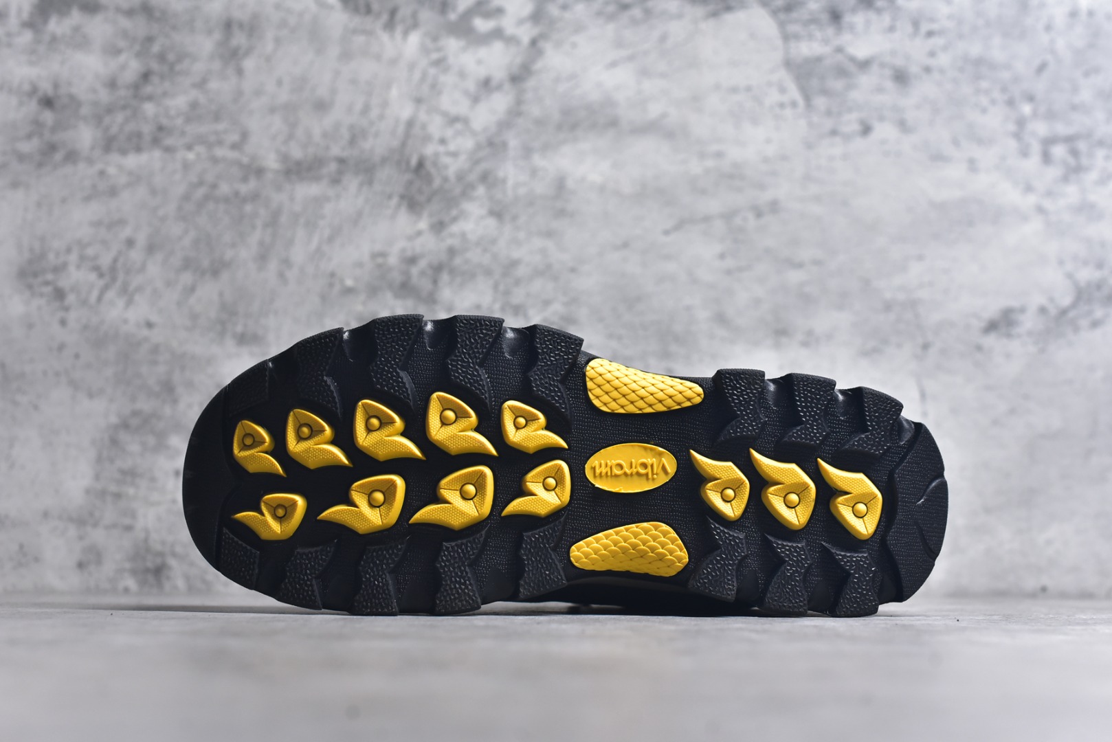 图片[6]-#The North Face/北面/乐斯菲斯 原楦型开发纸版，采用防剐蹭功能网眼布料鞋面材质，双层组合防滑防剐蹭,耐磨橡胶大底❗著名户外品牌The North Face Cedar Mesa 系列低帮系带户外运动鞋 类型：男鞋尺码：39 40 41 42 43 44-选品中心