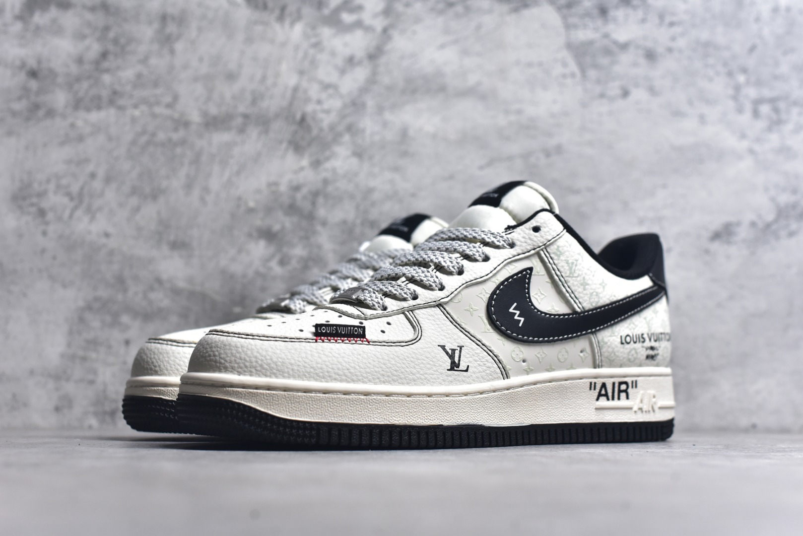 图片[2]-#NIke Air Force 1 ‘07 Low “LV联名——黑勾小织标”空军一号 低帮 运动休闲鞋 折边针车 工艺难度大 原楦头原纸板 原装鞋盒 定制五金配件 内置全掌气垫 原厂鞋底 货号：CX5050-Y09 尺码：36 36.5 37.5 38 38.5 39 40 40.5 41 42 42.5 43 44 44.5 45-选品中心