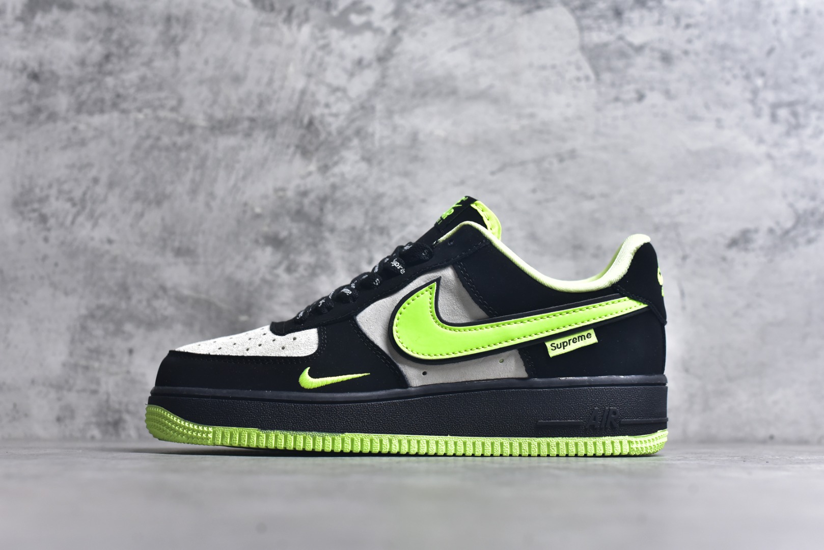 #Nk Air Force 1\’07 Low Supreme联名-黑夜荧光 空军一号低帮休闲板鞋 DF0188-009 #原楦头原纸板 原装鞋盒 定制五金配件 内置全掌气垫 原厂鞋底 尺码:36 36.5 37.5 38 38.5 39 40 40.5 41 42 42.5 43 44 44.5 45 9.D4-选品中心