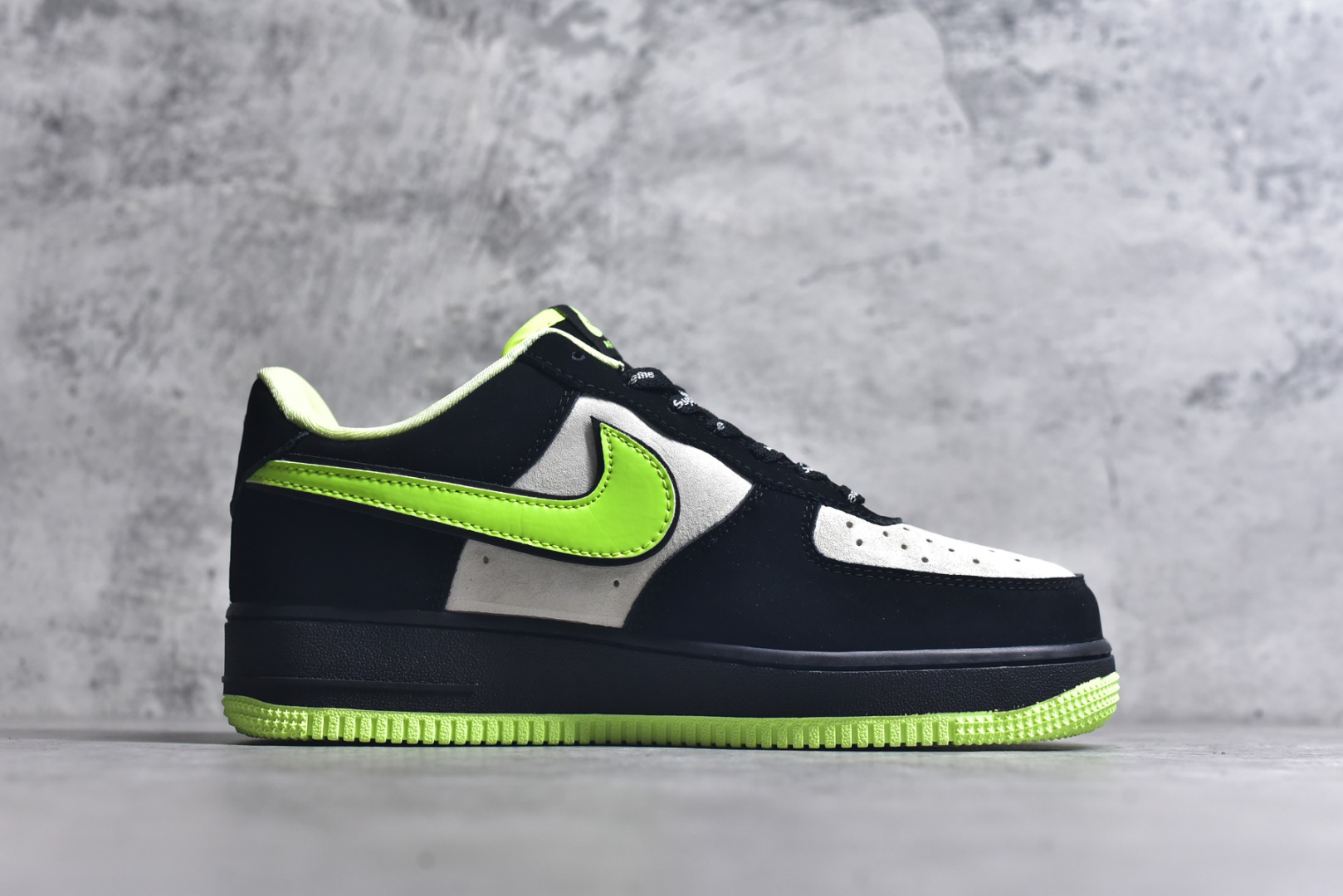 图片[3]-#Nk Air Force 1\’07 Low Supreme联名-黑夜荧光 空军一号低帮休闲板鞋 DF0188-009 #原楦头原纸板 原装鞋盒 定制五金配件 内置全掌气垫 原厂鞋底 尺码：36 36.5 37.5 38 38.5 39 40 40.5 41 42 42.5 43 44 44.5 45 9.D4-选品中心