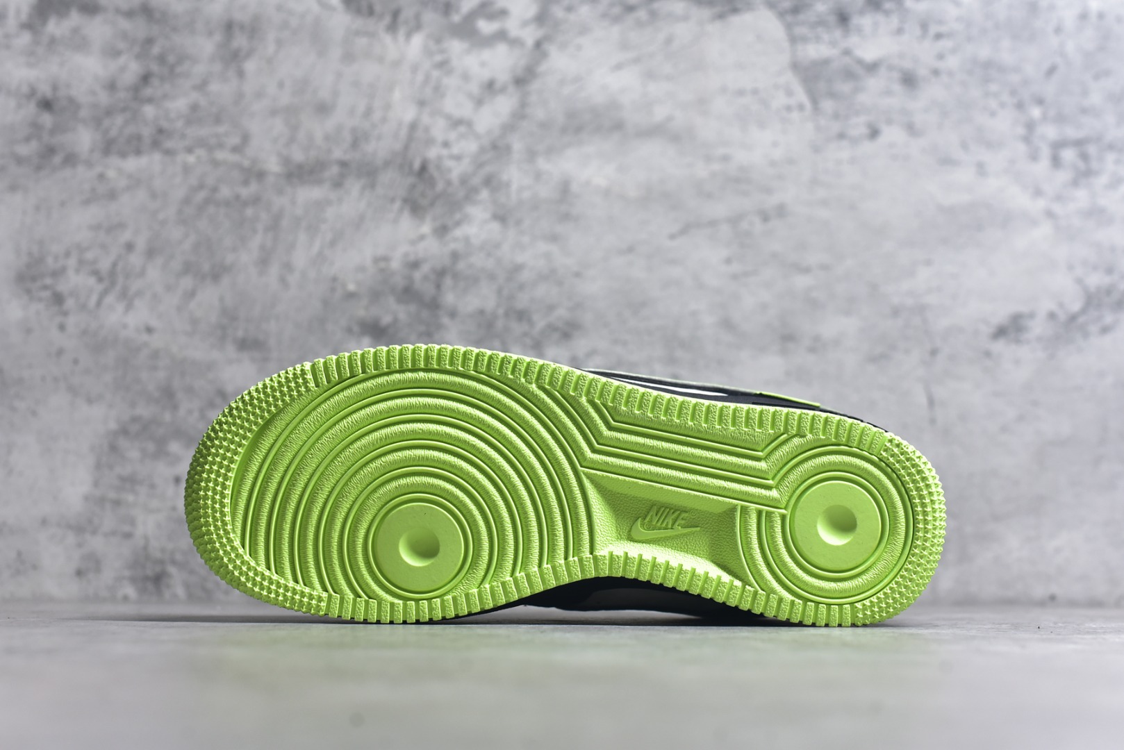 图片[6]-#Nk Air Force 1\’07 Low Supreme联名-黑夜荧光 空军一号低帮休闲板鞋 DF0188-009 #原楦头原纸板 原装鞋盒 定制五金配件 内置全掌气垫 原厂鞋底 尺码：36 36.5 37.5 38 38.5 39 40 40.5 41 42 42.5 43 44 44.5 45 9.D4-选品中心