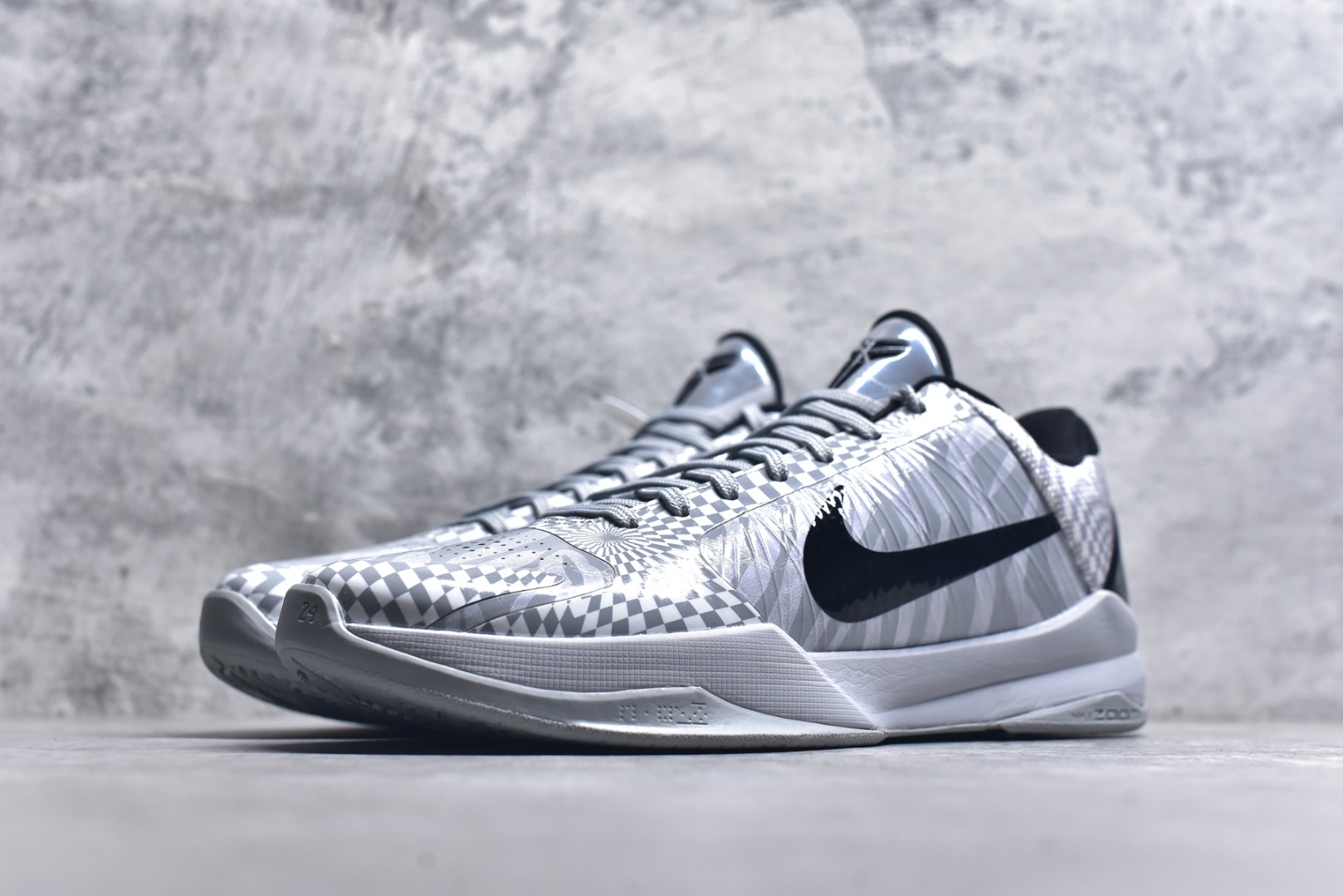 图片[2]-#Nike Zoom Kobe 5 Protro \”Zebra\” 时尚百搭 低帮 实战篮球鞋 白灰斑马 货号 CD4991-003 市场独家版本 鬼佬钟爱的货 国外可以随意操作的东西 尺码：39-47.5 全码出货-选品中心