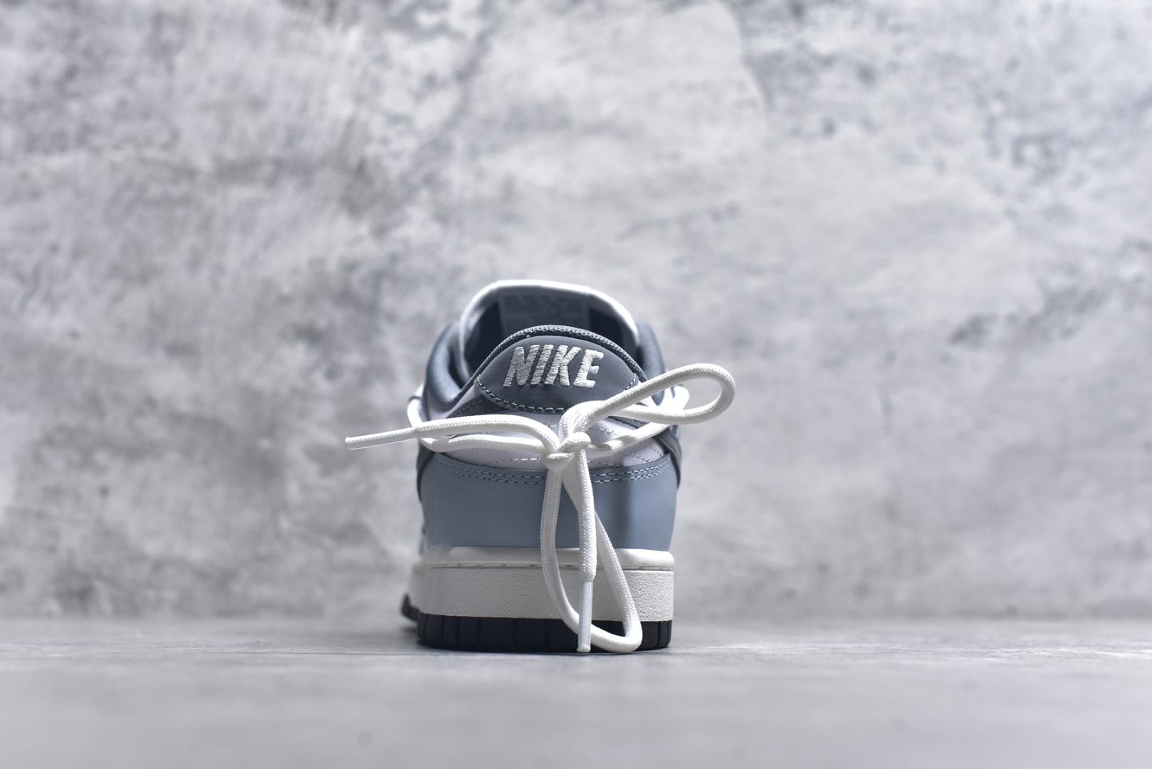 图片[5]-#Nike SB Dunk Low \”Just Do it\” 白蓝绑带 周年高端定制 低帮休闲板鞋 BG0510-058 #定制鞋盒 大厂纯原品质出货 超高清洁度 皮料切割干净无任何毛边 细节完美 尺码：40 40.5 41 42 42.5 43 44 44.5 45 46 9.E5-选品中心