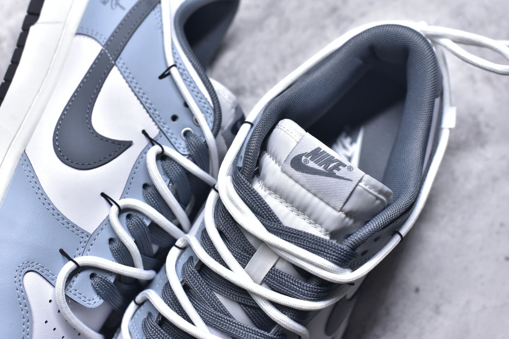 图片[9]-#Nike SB Dunk Low \”Just Do it\” 白蓝绑带 周年高端定制 低帮休闲板鞋 BG0510-058 #定制鞋盒 大厂纯原品质出货 超高清洁度 皮料切割干净无任何毛边 细节完美 尺码：40 40.5 41 42 42.5 43 44 44.5 45 46 9.E5-选品中心