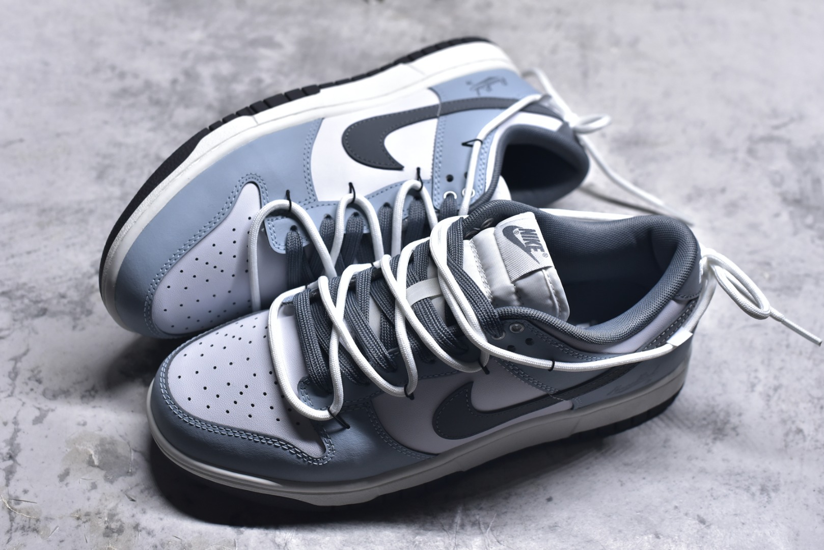 图片[7]-#Nike SB Dunk Low \”Just Do it\” 白蓝绑带 周年高端定制 低帮休闲板鞋 BG0510-058 #定制鞋盒 大厂纯原品质出货 超高清洁度 皮料切割干净无任何毛边 细节完美 尺码：40 40.5 41 42 42.5 43 44 44.5 45 46 9.E5-选品中心