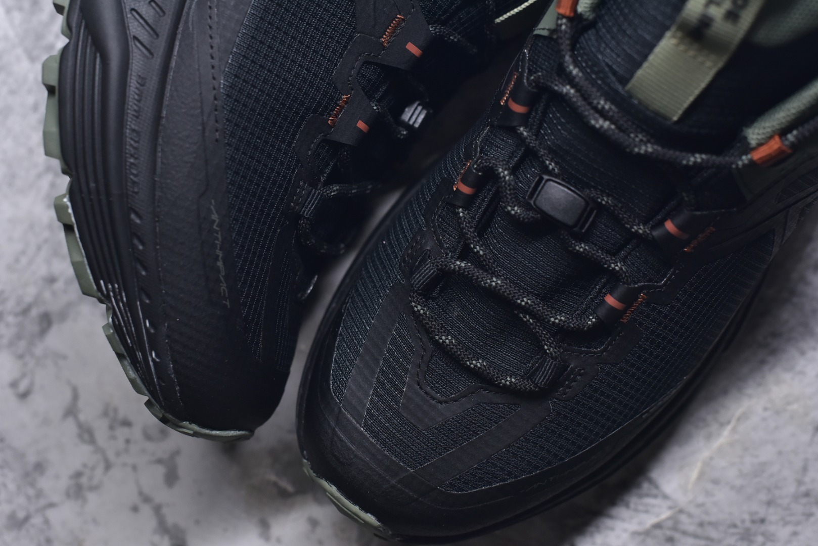 图片[8]-#凯乐石KAILAS山行2GTX运动户外回弹防滑低帮登山徒步鞋 专为越野跑山设计的跑山鞋 鞋面采用FILTERTEC防水透气技术，防水指数高达8000mm H₂O 运用耐磨防砂网布，能防止沙石进入鞋内，同时具备良好的透气性，可让脚部保持干爽。鞋底载Vibram防滑耐磨大底，有出色的抓地力，仿鲨齿纹路设计，能应对各种复杂路面；鞋底还能提供良好的稳定性和支撑力，减少脚部疲劳。尺码：40-45-选品中心