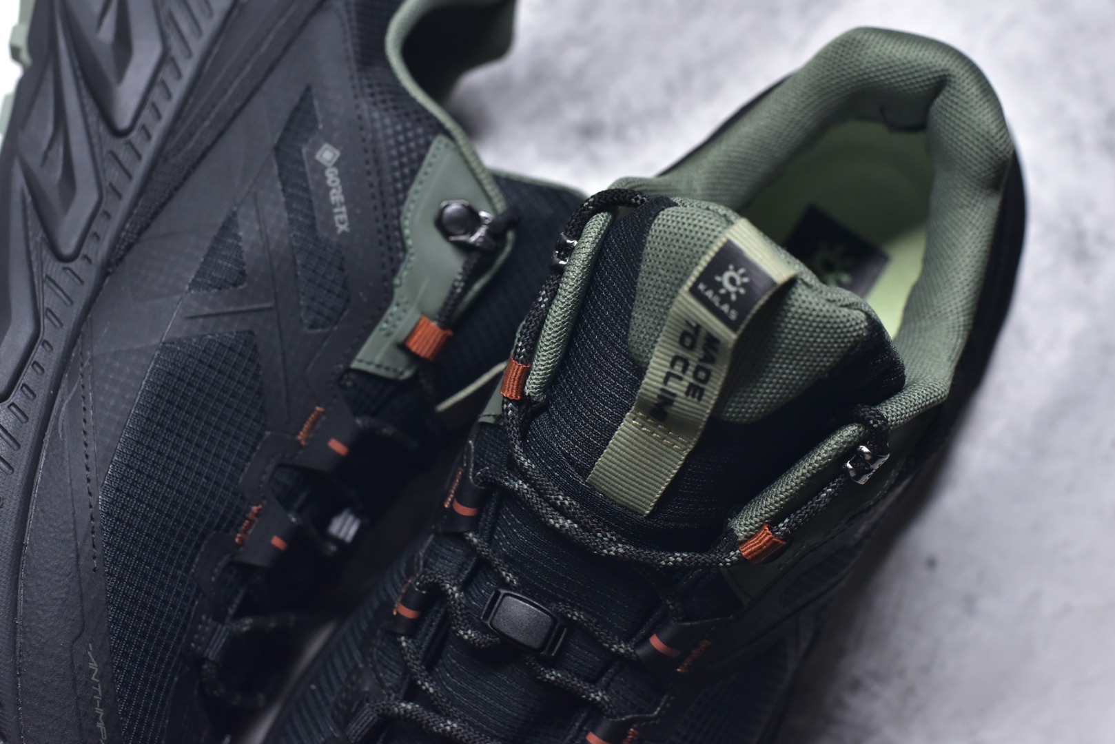 图片[9]-#凯乐石KAILAS山行2GTX运动户外回弹防滑低帮登山徒步鞋 专为越野跑山设计的跑山鞋 鞋面采用FILTERTEC防水透气技术，防水指数高达8000mm H₂O 运用耐磨防砂网布，能防止沙石进入鞋内，同时具备良好的透气性，可让脚部保持干爽。鞋底载Vibram防滑耐磨大底，有出色的抓地力，仿鲨齿纹路设计，能应对各种复杂路面；鞋底还能提供良好的稳定性和支撑力，减少脚部疲劳。尺码：40-45-选品中心