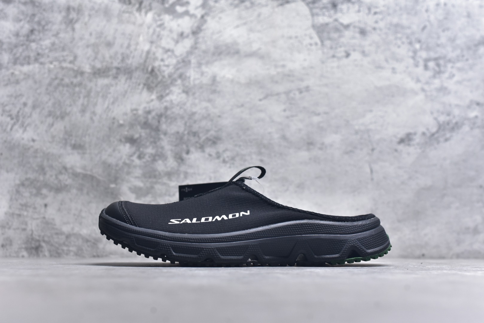 #Salomon RX Slide 3.0 萨洛蒙舒适百搭防磨防滑包头拖鞋 477582 28 原鞋购入开发 独家私模 舒适透气鞋面 清凉一夏 脚感非常舒适 上脚颜值到位 尺码：36 36.5 37 38 38.5 39 40 40.5 41 42 42.5 43 44-选品中心