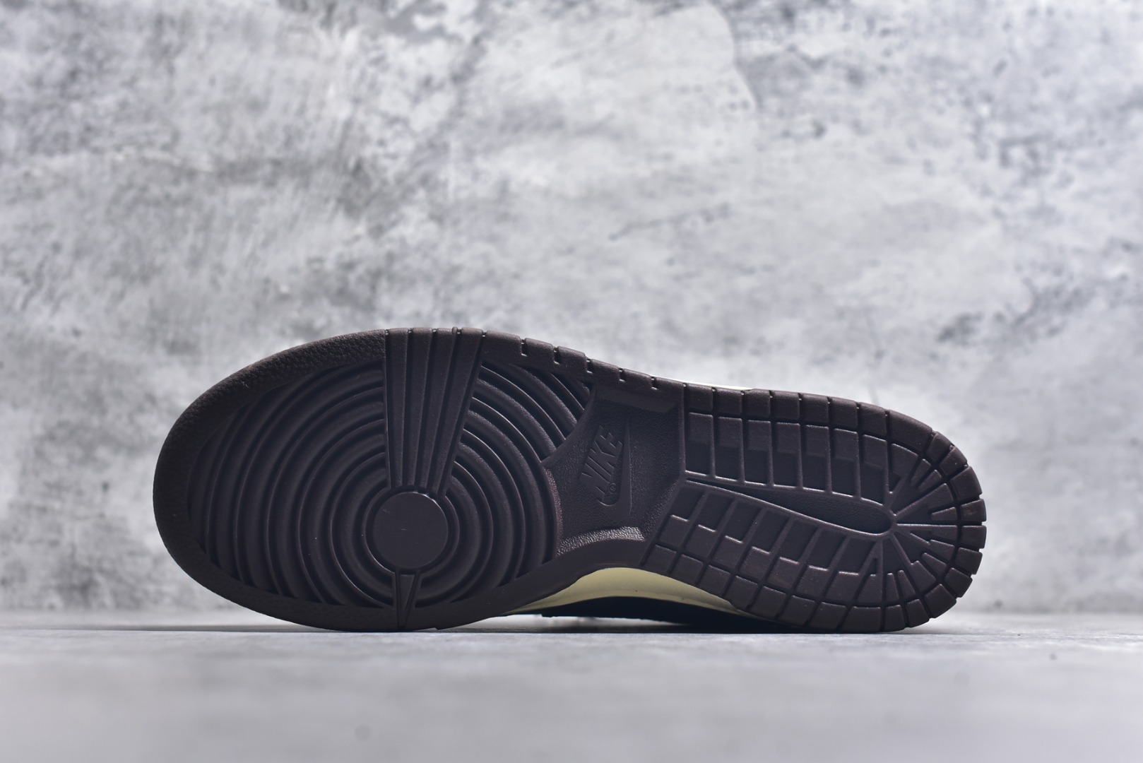 图片[6]-#Nike SB Dunk Low LV联名 灰咖啡 高端定制 低帮休闲板鞋 SC0601-453 #定制鞋盒 大厂纯原品质出货 超高清洁度 皮料切割干净无任何毛边 细节完美 尺码：36 36.5 37.5 38 38.5 39 40 40.5 41 42 42.5 43 44 44.5 45 9.E5-选品中心