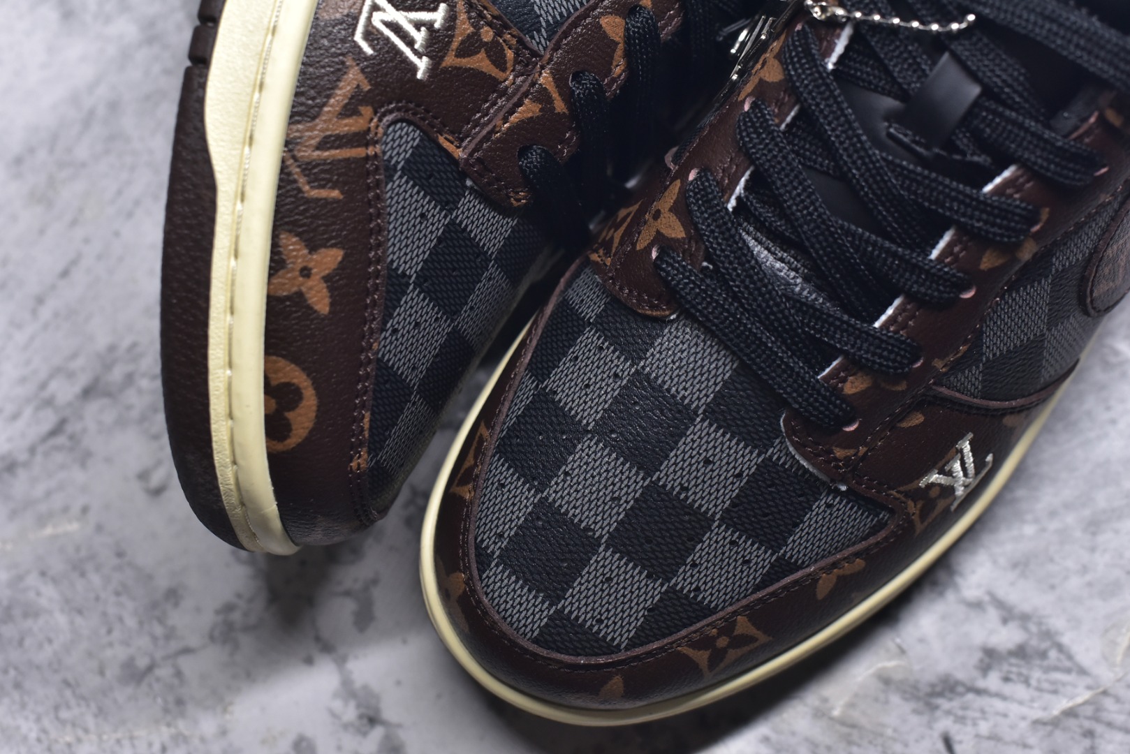 图片[8]-#Nike SB Dunk Low LV联名 灰咖啡 高端定制 低帮休闲板鞋 SC0601-453 #定制鞋盒 大厂纯原品质出货 超高清洁度 皮料切割干净无任何毛边 细节完美 尺码：36 36.5 37.5 38 38.5 39 40 40.5 41 42 42.5 43 44 44.5 45 9.E5-选品中心