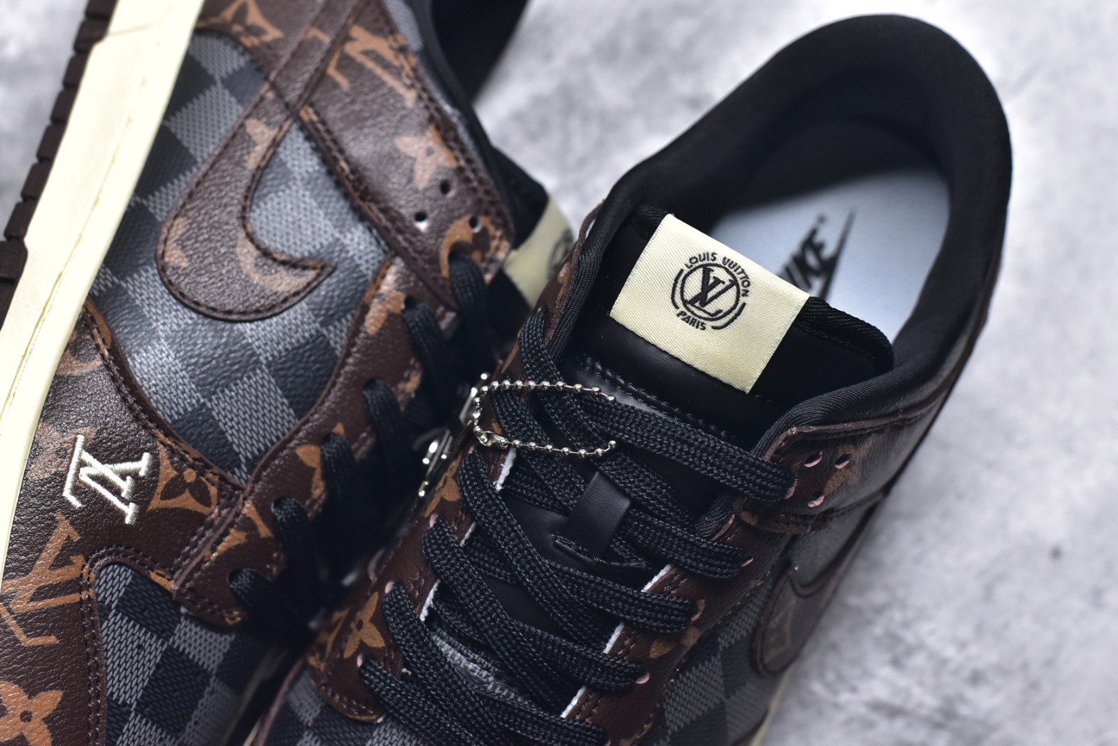 图片[9]-#Nike SB Dunk Low LV联名 灰咖啡 高端定制 低帮休闲板鞋 SC0601-453 #定制鞋盒 大厂纯原品质出货 超高清洁度 皮料切割干净无任何毛边 细节完美 尺码：36 36.5 37.5 38 38.5 39 40 40.5 41 42 42.5 43 44 44.5 45 9.E5-选品中心