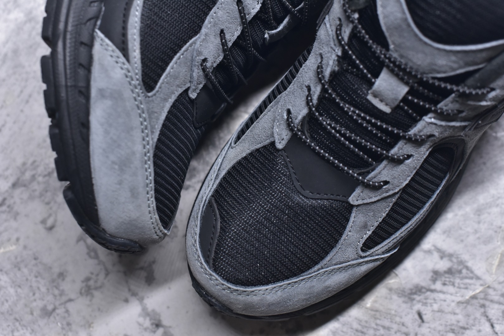 图片[8]-#New Balance NB2002系列 男女休闲慢跑鞋 必备的时髦单品之一 最新出的2002R系列 这款延续了经典科技 升级版N-ERGY缓震物料机能与材质上脚太舒适了 鞋面的柔软麂皮搭配尼龙网布 特别透气而且还复古感 不管是搭配牛仔裤还工装裤都是百搭！小红书众多博主上脚推荐！实拍调校N版已经零色差零失真 百分百还原实物色彩所见即所得 不存在货不对板色差等低级问题 选购参考实物拍摄 不混卖不参货 只用心做好货严格选品 承诺混一赔十 尺码：36 36.5 37 37.5 38 38.5 39.5 40 40.5 41.5 42 42.5 43 44 45-选品中心