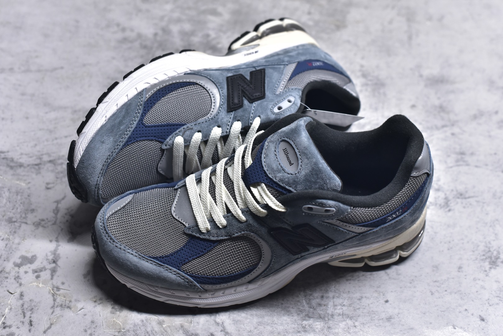 图片[7]-#New Balance NB2002系列 男女休闲慢跑鞋 必备的时髦单品之一 最新出的2002R系列 这款延续了经典科技 升级版N-ERGY缓震物料机能与材质上脚太舒适了 鞋面的柔软麂皮搭配尼龙网布 特别透气而且还复古感 不管是搭配牛仔裤还工装裤都是百搭！小红书众多博主上脚推荐！实拍调校N版已经零色差零失真 百分百还原实物色彩所见即所得 不存在货不对板色差等低级问题 选购参考实物拍摄 不混卖不参货 只用心做好货严格选品 承诺混一赔十 尺码：36 36.5 37 37.5 38 38.5 39.5 40 40.5 41.5 42 42.5 43 44 45-选品中心