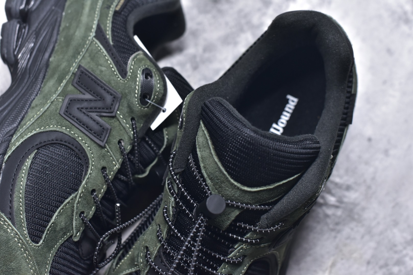 图片[9]-#New Balance NB2002系列 男女休闲慢跑鞋 必备的时髦单品之一 最新出的2002R系列 这款延续了经典科技 升级版N-ERGY缓震物料机能与材质上脚太舒适了 鞋面的柔软麂皮搭配尼龙网布 特别透气而且还复古感 不管是搭配牛仔裤还工装裤都是百搭！小红书众多博主上脚推荐！实拍调校N版已经零色差零失真 百分百还原实物色彩所见即所得 不存在货不对板色差等低级问题 选购参考实物拍摄 不混卖不参货 只用心做好货严格选品 承诺混一赔十 尺码：36 36.5 37 37.5 38 38.5 39.5 40 40.5 41.5 42 42.5 43 44 45-选品中心