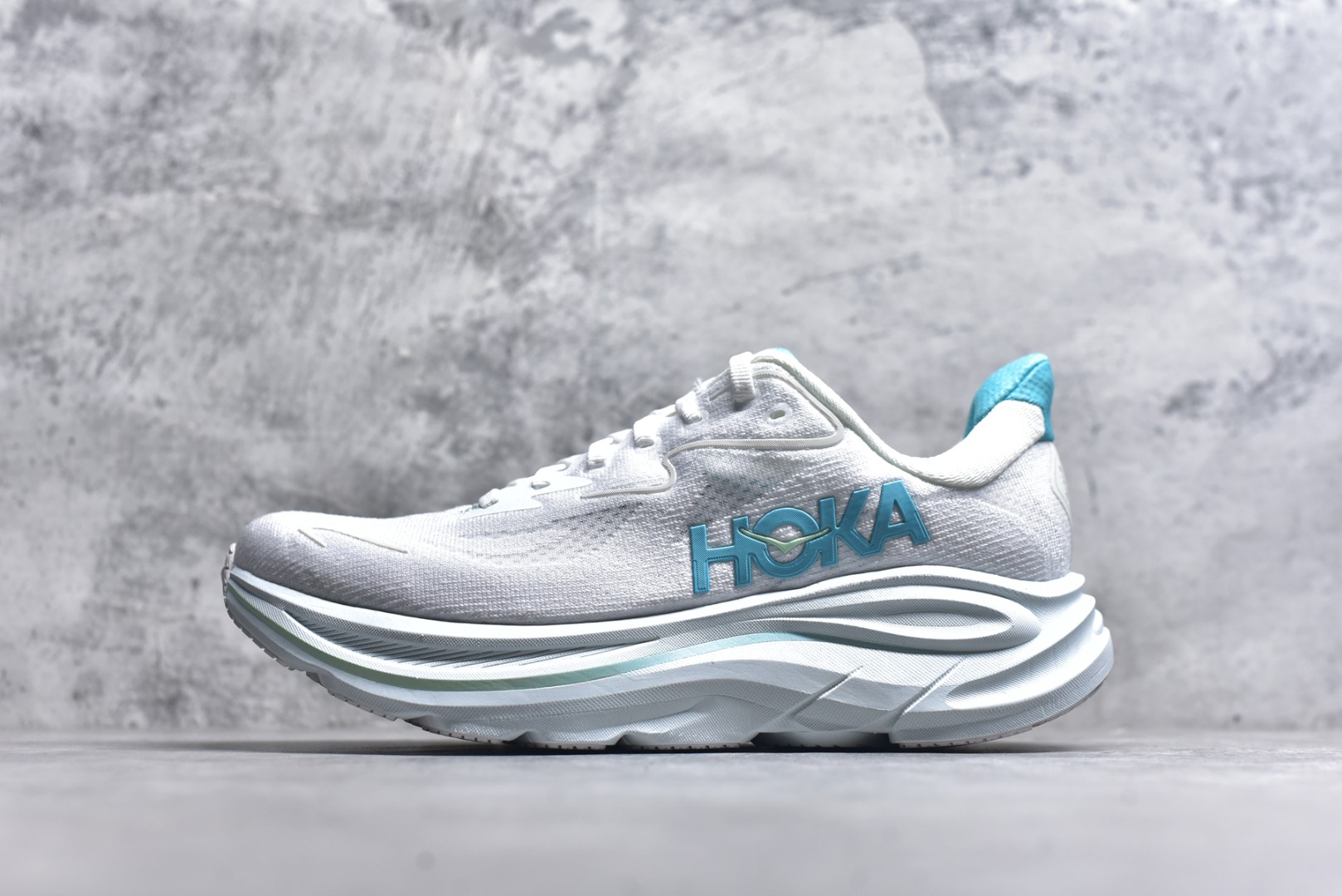 #Hoka One One Clifton 10 低帮厚底轻量户外运动鞋 1162031 原装轻量化材料超轻量大底 正确中底布 区别市面通货 尺码：36 36.5 37 38 38.5 39 40 40.5 41 42 42.5 43 44 44.5 45-选品中心