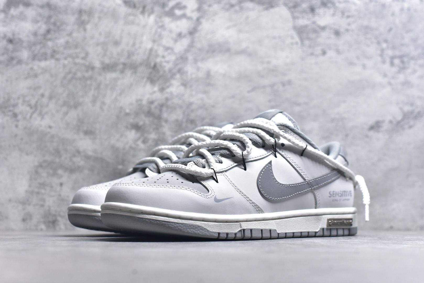 图片[2]-#Nike SB Dunk Low \”Just Do It\” 周年高端定制 低帮休闲板鞋 WG0508-040 #定制鞋盒 超高清洁度 皮料切割干净无任何毛边 细节完美 尺码：40 40.5 41 42 42.5 43 44 44.5 45 46 9.E5-选品中心