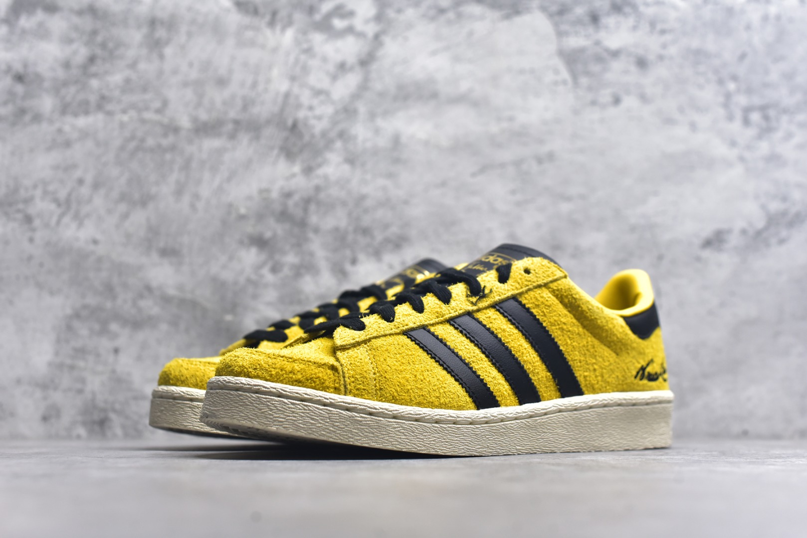 图片[2]-#Bruce Lee x AD 阿迪 联名款低帮休闲板鞋 JR1597 头部一线大厂出品 高端外贸零售专供品质 尺码：36 36.5 37 38 38.5 39 40 40.5 41 42 42.5 43 44 44.5 45-选品中心