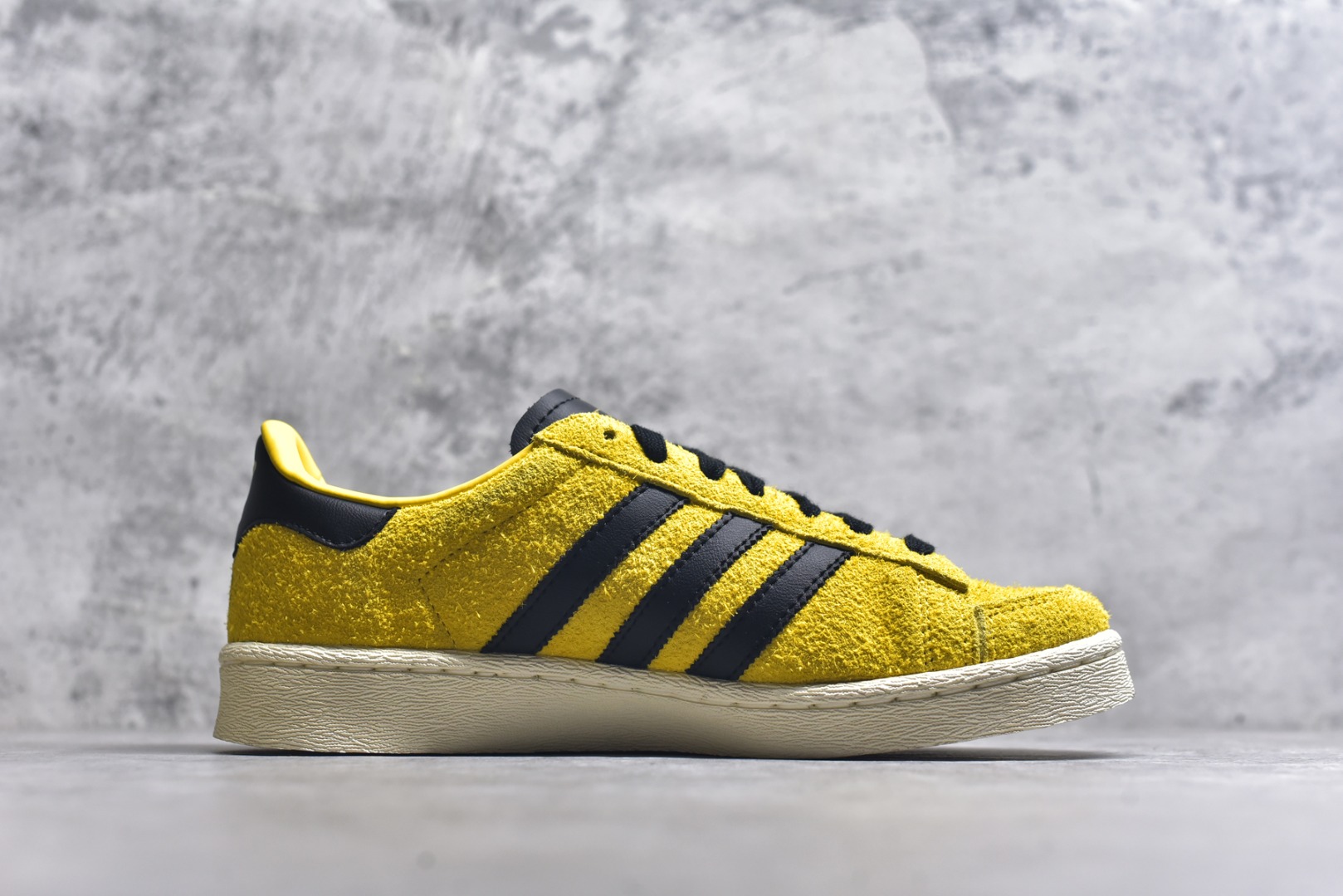 图片[3]-#Bruce Lee x AD 阿迪 联名款低帮休闲板鞋 JR1597 头部一线大厂出品 高端外贸零售专供品质 尺码：36 36.5 37 38 38.5 39 40 40.5 41 42 42.5 43 44 44.5 45-选品中心