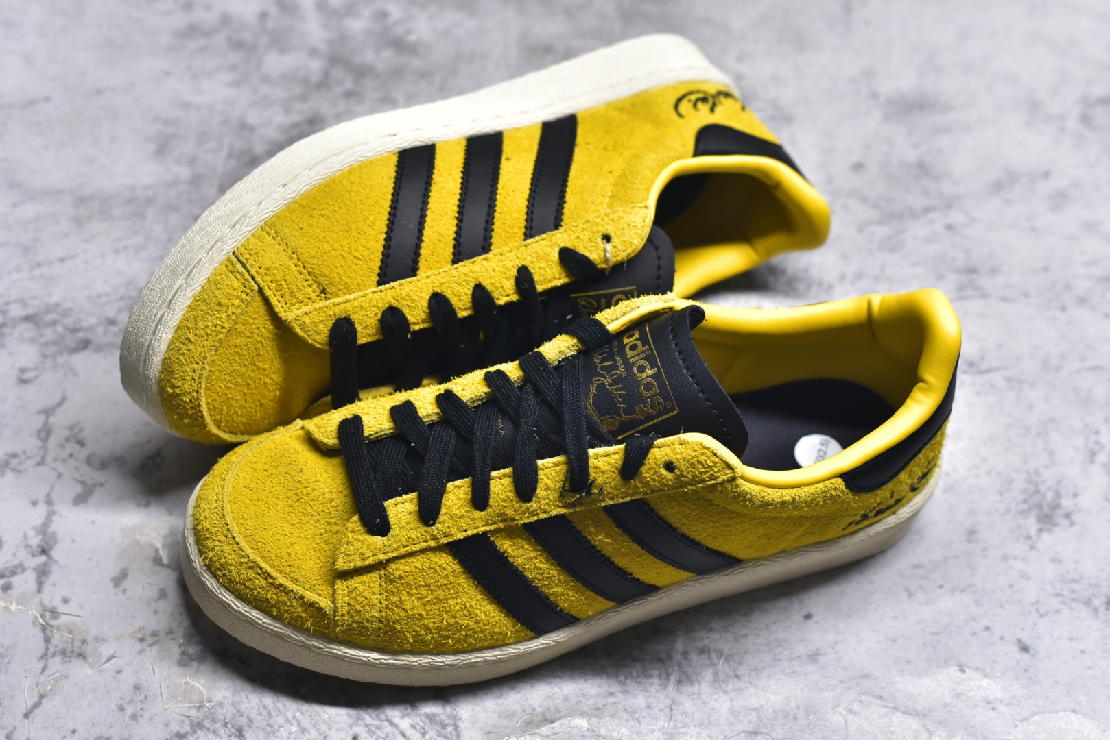 图片[7]-#Bruce Lee x AD 阿迪 联名款低帮休闲板鞋 JR1597 头部一线大厂出品 高端外贸零售专供品质 尺码：36 36.5 37 38 38.5 39 40 40.5 41 42 42.5 43 44 44.5 45-选品中心