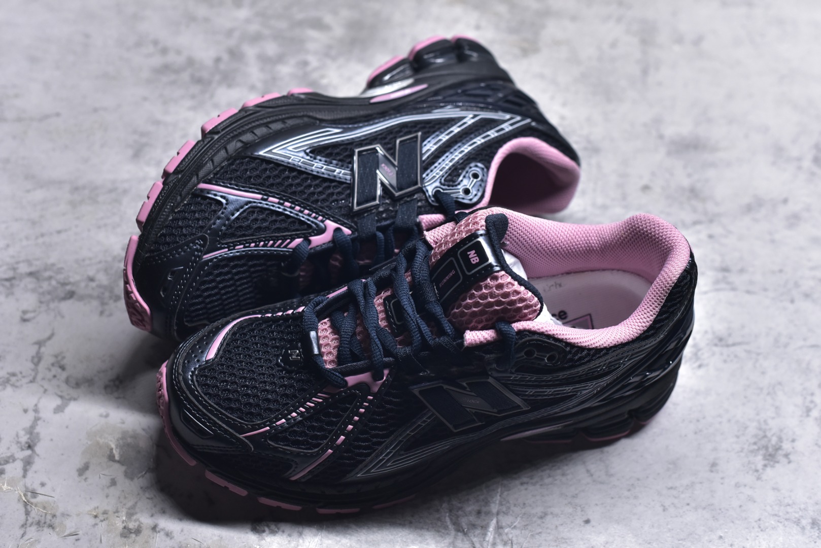 图片[7]-#New Balance 1906系列复古老爹风休闲运动慢跑鞋 U1906RCU #采用轻质牛剖革拼接透气网眼衬垫织物鞋面材质 T-Beam大底提供足步弓支撑，保持步态稳定 后跟搭载外露缓震胶 尺码：36 37 37.5 38 38.5 39.5 40 9.D4-选品中心