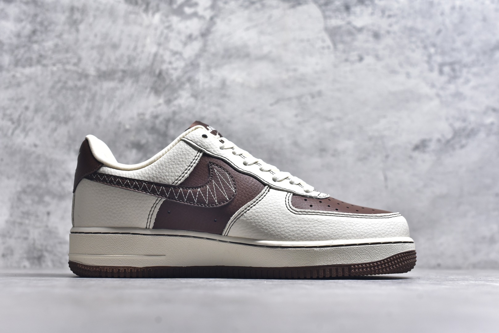 图片[3]-#Nike Air Force 1\’07 Low 米棕拉布布 空军一号低帮休闲板鞋 XL1979-105 #原楦头原纸板 原装鞋盒 定制五金配件 内置全掌气垫 原厂鞋底 尺码：36 36.5 37.5 38 38.5 39 40 40.5 41 42 42.5 43 44 44.5 45 9.D4-选品中心