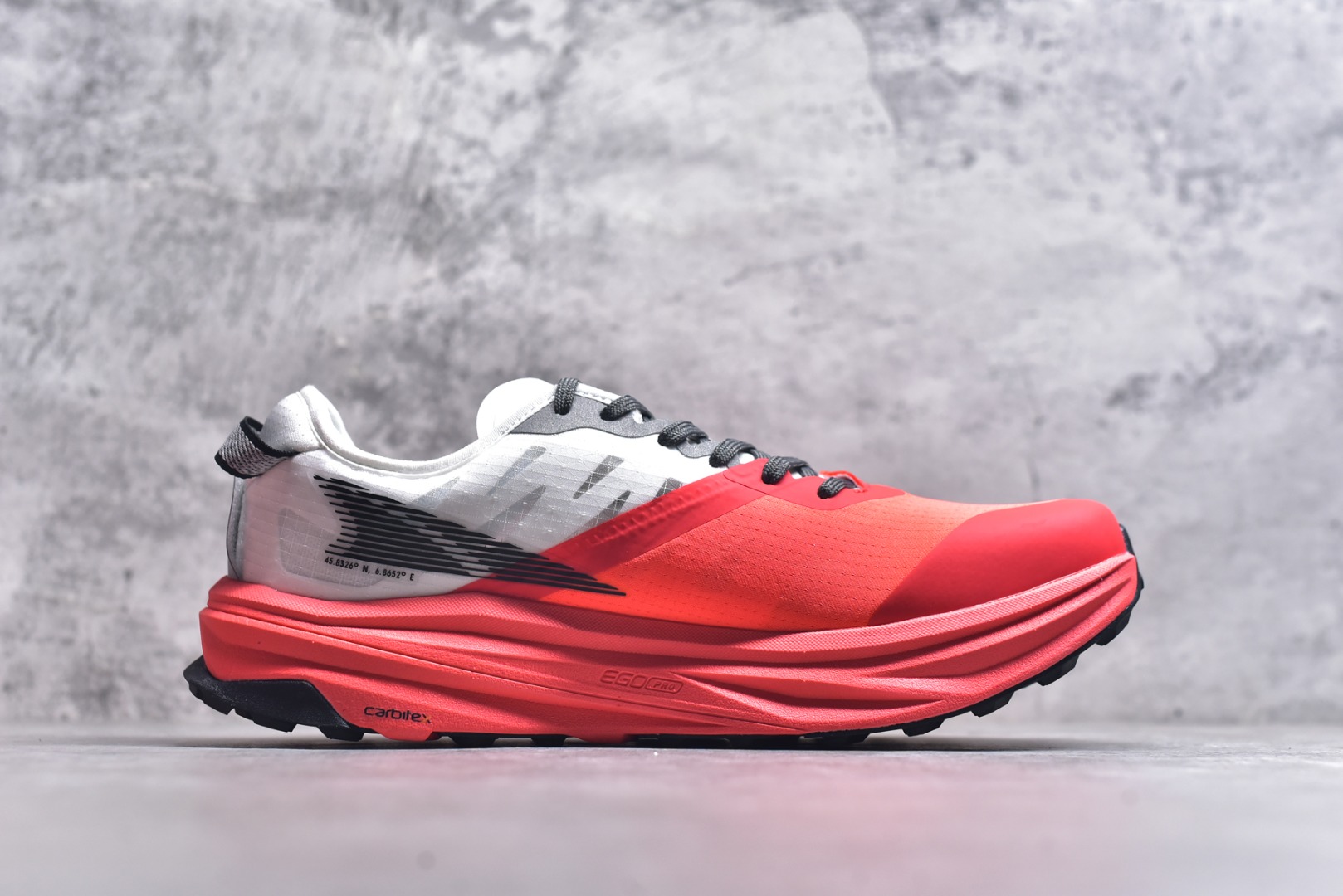 图片[3]-#Altra奥创 M OLYMPUS 6 缓震回弹轻量跑鞋减震透气跑鞋 美国专业跑鞋品牌，国内越野跑市场占有量前三 全掌碳板 高科技大底 采用MaxTrac™中底+Vibram®Megagrip外底，适合长距离越野跑。Altra标志性的FootShape™宽鞋头，适合宽脚或需要脚趾自然舒展的跑者。Vibram®大底提供超强抓地力，适应泥地、碎石、湿滑路面。GaiterTrap™鞋面设计，防止碎石进入。 尺码： 39-46-选品中心