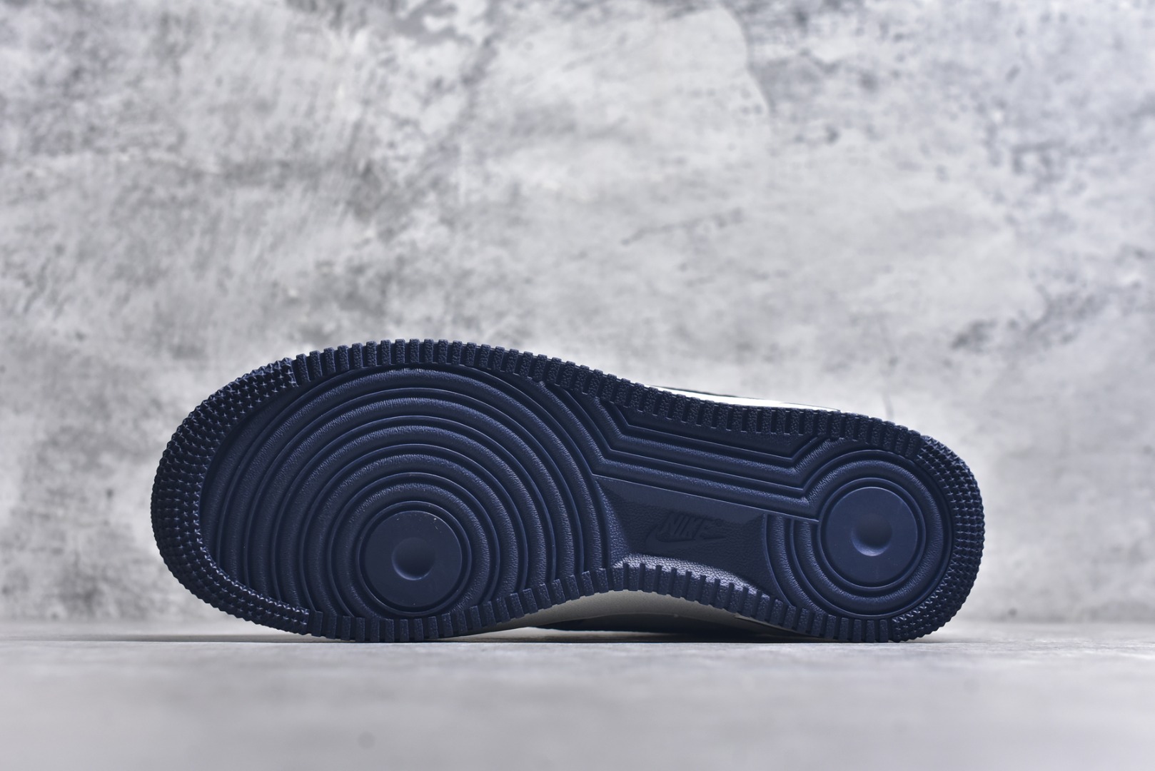 图片[6]-#Nike Air Force 1\’07 Low 古驰联名 藏蓝牛仔 空军一号低帮休闲板鞋 SC0601-568 #原楦头原纸板 原装鞋盒 原厂鞋底 超高清洁度 细节完美 尺码：36 36.5 37.5 38 38.5 39 40 40.5 41 42 42.5 43 44 44.5 45 9.D4-选品中心