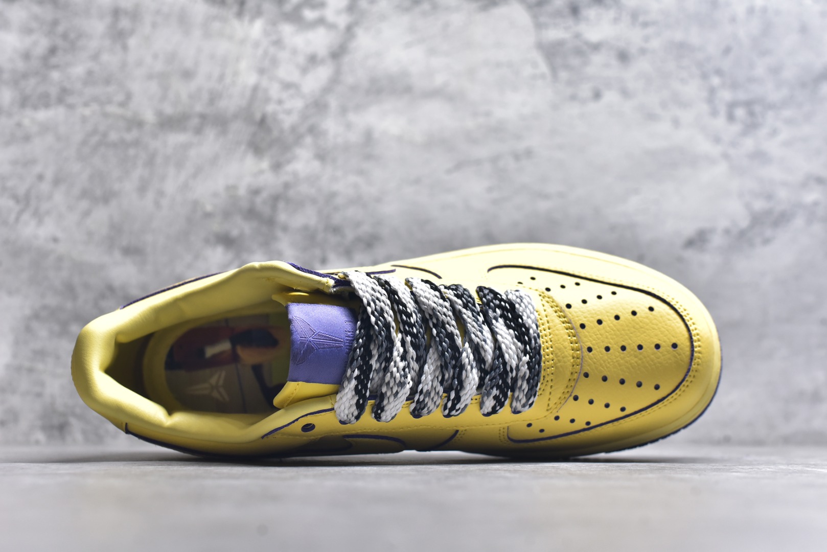 P200全新P版Nike Air Force 1'07 Low 科比 空军一号低帮休闲板鞋 HV9408-700