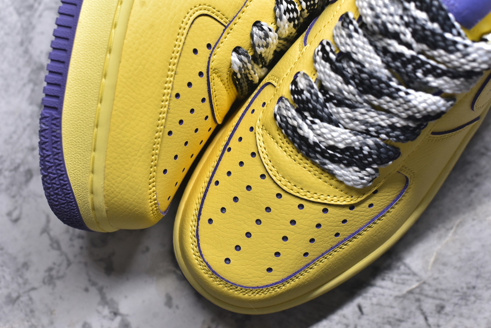 P200全新P版Nike Air Force 1'07 Low 科比 空军一号低帮休闲板鞋 HV9408-700
