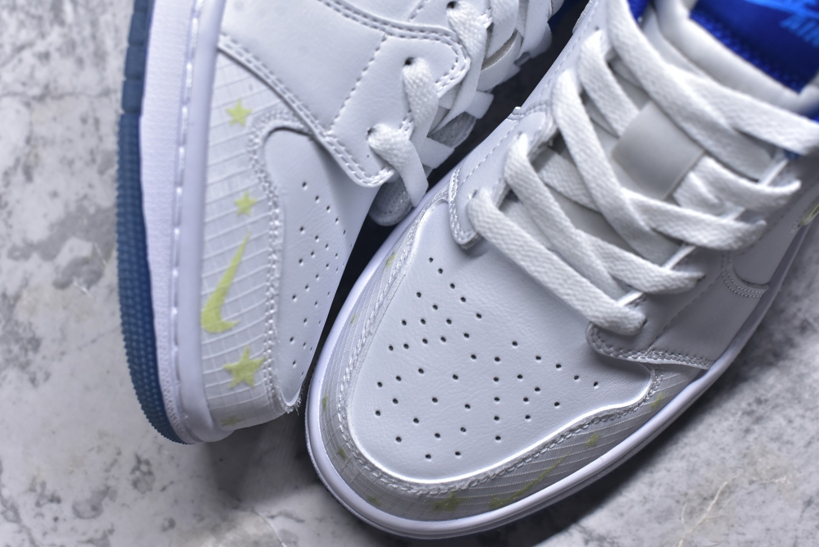 图片[8]-#Air Jordan AJ1 Low 低帮 HJ9955-100 全新流水线出品 DT版本唯一平替选择 市场第二梯队最强版 全部原鞋开发 原楦原纸板开发 全鞋电脑针车 原厂内置全掌气垫 原盒内在原标 唯一Zp原版鞋带绑法 免检产品 全新2022版型 全头层皮料 完美零毛边处理 原厂配置全掌气垫 价格定位良心 几十个配色陆续出货 实拍调校N版已经零色差零失真 百分百还原实物色彩所见即所得 不存在货不对板色差等低级问题 选购参考实物拍摄 不混卖不参货 只用心做好货严格选品 承诺混一赔十 尺码：36 36.5 37.5 38 38.5 39 40 40.5 41 42 42.5 43 44 44.5 45-选品中心