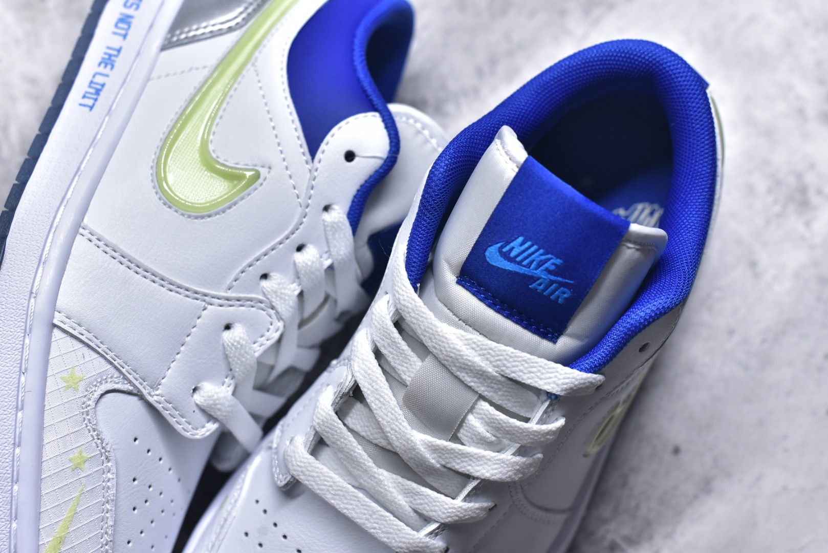 图片[9]-#Air Jordan AJ1 Low 低帮 HJ9955-100 全新流水线出品 DT版本唯一平替选择 市场第二梯队最强版 全部原鞋开发 原楦原纸板开发 全鞋电脑针车 原厂内置全掌气垫 原盒内在原标 唯一Zp原版鞋带绑法 免检产品 全新2022版型 全头层皮料 完美零毛边处理 原厂配置全掌气垫 价格定位良心 几十个配色陆续出货 实拍调校N版已经零色差零失真 百分百还原实物色彩所见即所得 不存在货不对板色差等低级问题 选购参考实物拍摄 不混卖不参货 只用心做好货严格选品 承诺混一赔十 尺码：36 36.5 37.5 38 38.5 39 40 40.5 41 42 42.5 43 44 44.5 45-选品中心