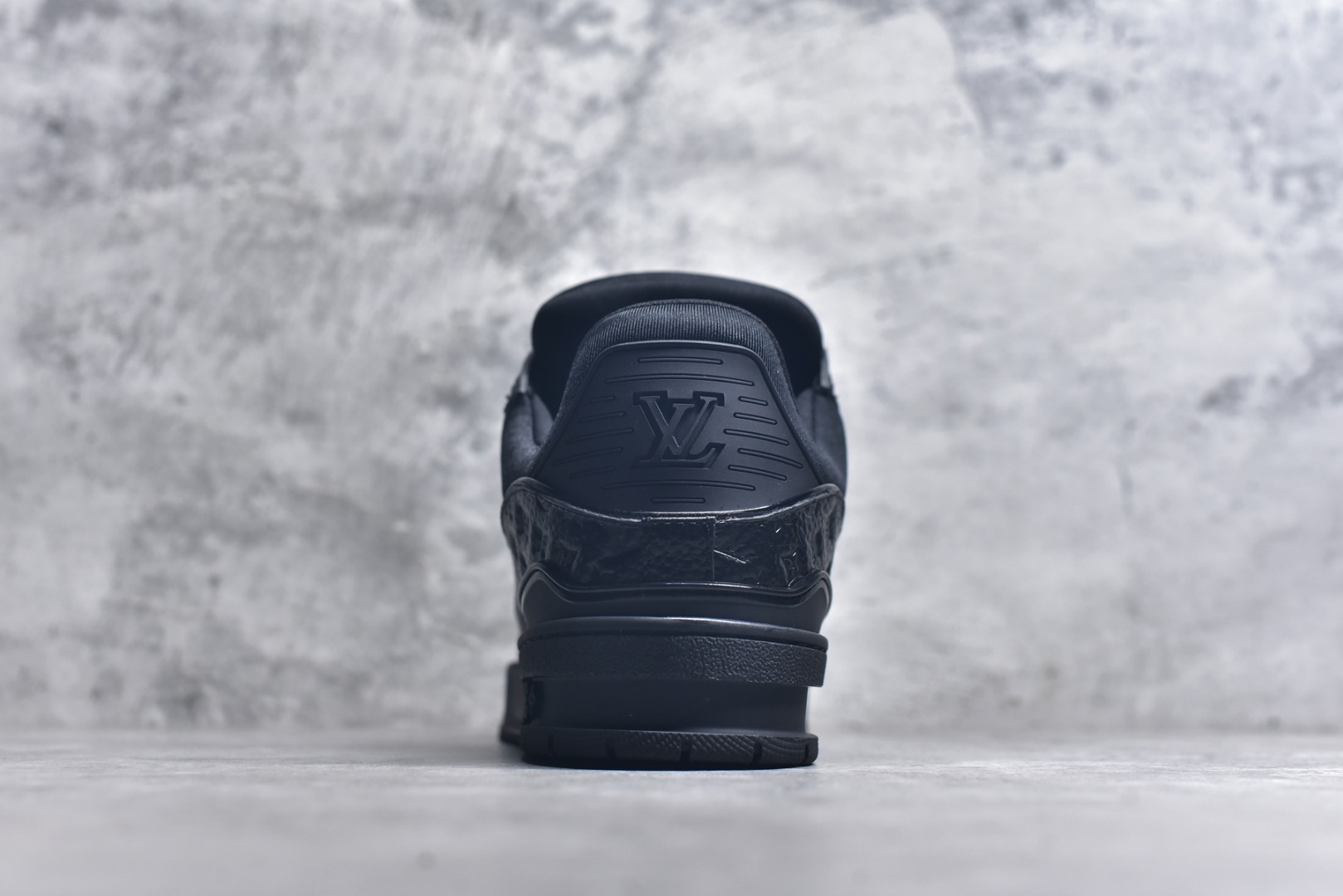 图片[5]-#AM-甄选 碾压市场7××版本 独家𝑻𝒓𝒂𝒊𝒏𝒆𝒓 现货入库💪🏻 救市品质 走量拉新神器 独家高定版最强平替 价格优势碾压市场 救市批次 高端零售 外贸专供 原版购入开发 正确空胶工艺 ZP级全套包装 完美楦型 正确卡色 大底TPU 质感媲美原版 细节与原版一致 注意区分市面通货 比肩高定 尺码：35-46-选品中心