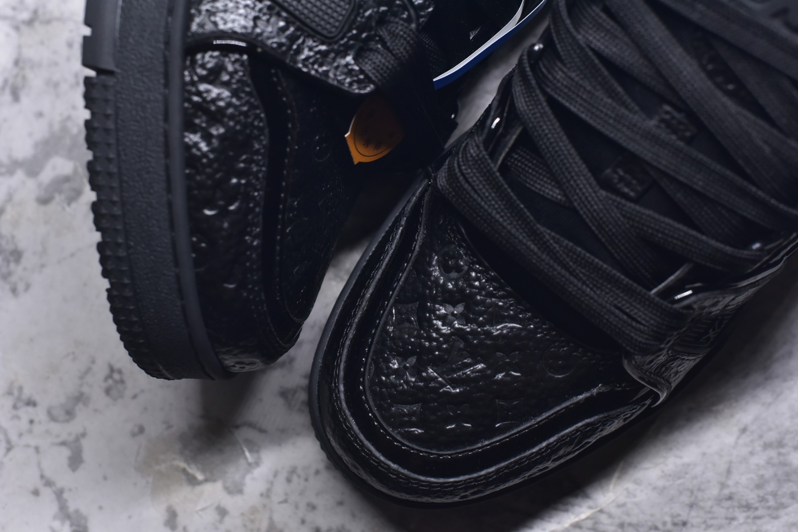 图片[8]-#AM-甄选 碾压市场7××版本 独家𝑻𝒓𝒂𝒊𝒏𝒆𝒓 现货入库💪🏻 救市品质 走量拉新神器 独家高定版最强平替 价格优势碾压市场 救市批次 高端零售 外贸专供 原版购入开发 正确空胶工艺 ZP级全套包装 完美楦型 正确卡色 大底TPU 质感媲美原版 细节与原版一致 注意区分市面通货 比肩高定 尺码：35-46-选品中心