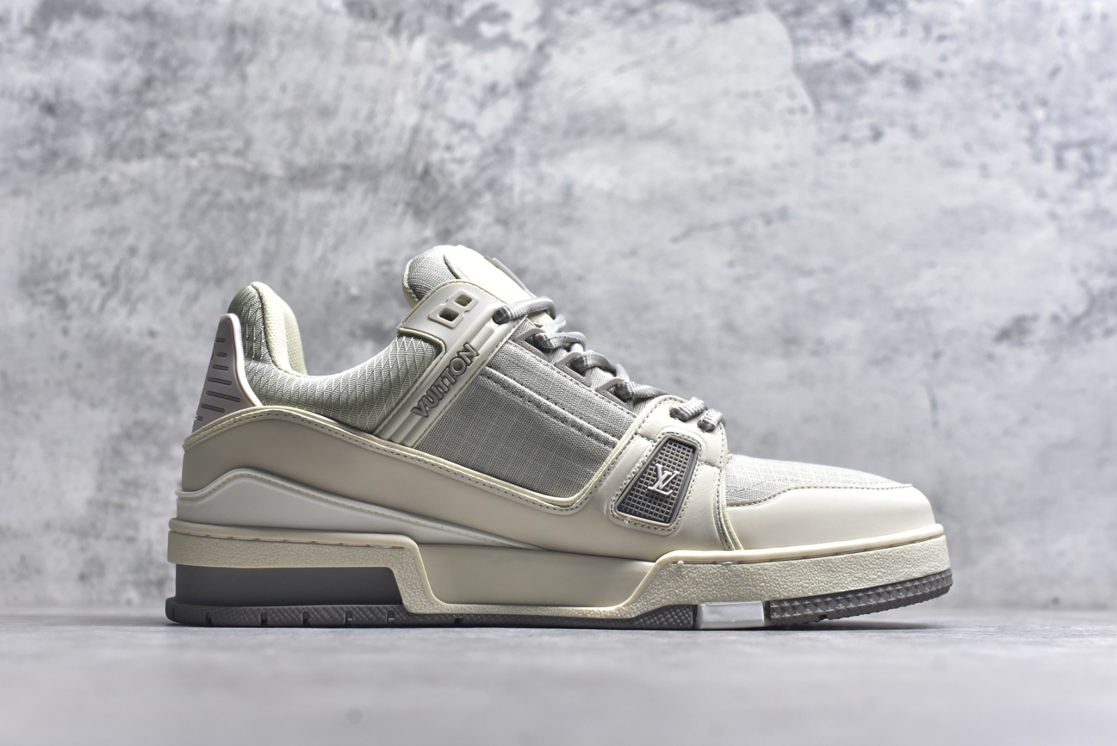 图片[3]-#AM-甄选 碾压市场7××版本 独家𝑻𝒓𝒂𝒊𝒏𝒆𝒓 现货入库💪🏻 救市品质 走量拉新神器 独家高定版最强平替 价格优势碾压市场 救市批次 高端零售 外贸专供 原版购入开发 正确空胶工艺 ZP级全套包装 完美楦型 正确卡色 大底TPU 质感媲美原版 细节与原版一致 注意区分市面通货 比肩高定 尺码：35-46-选品中心