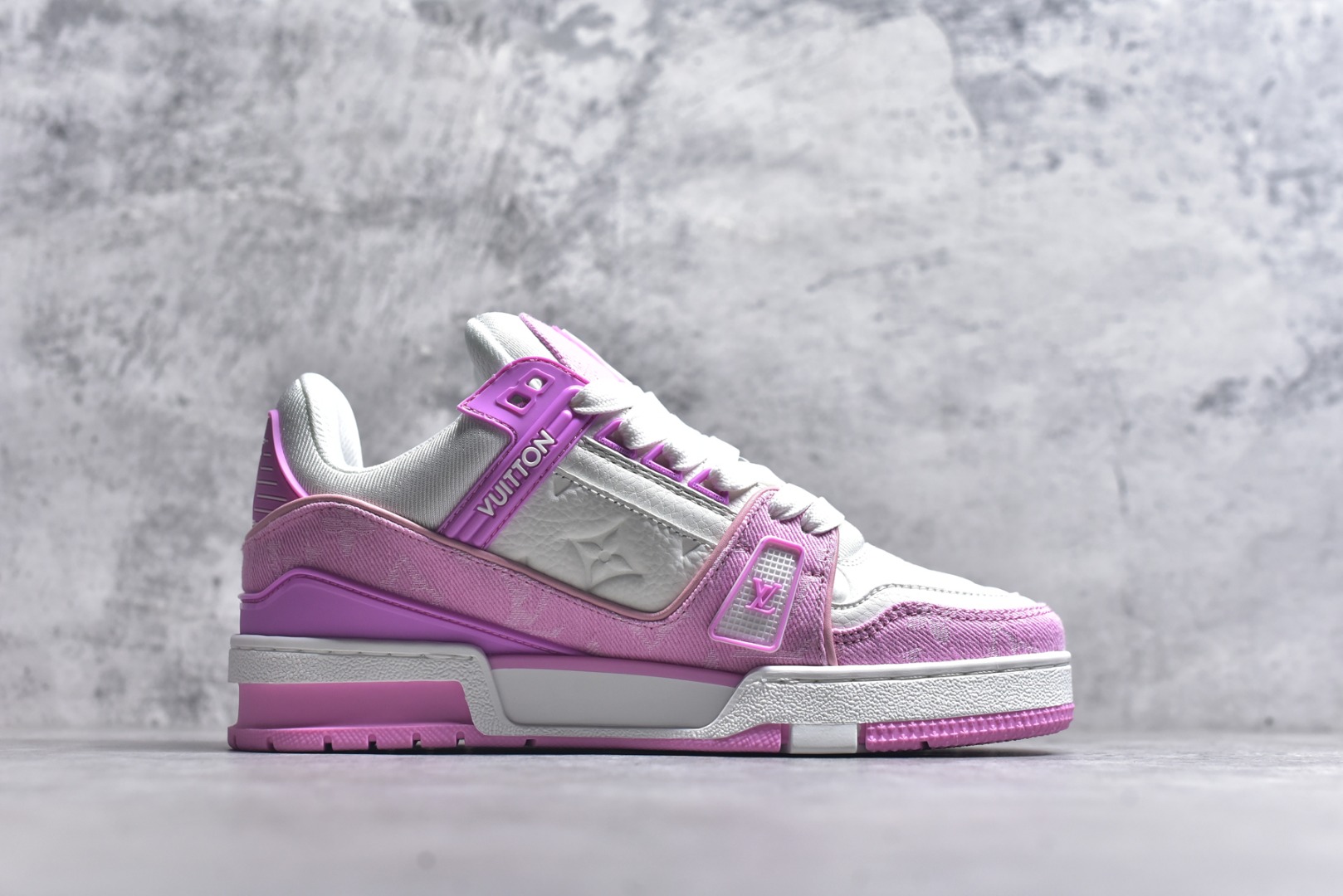 图片[3]-#AM-甄选 碾压市场7××版本 独家𝑻𝒓𝒂𝒊𝒏𝒆𝒓 现货入库💪🏻 救市品质 走量拉新神器 独家高定版最强平替 价格优势碾压市场 救市批次 高端零售 外贸专供 原版购入开发 正确空胶工艺 ZP级全套包装 完美楦型 正确卡色 大底TPU 质感媲美原版 细节与原版一致 注意区分市面通货 比肩高定 尺码：35-46-选品中心