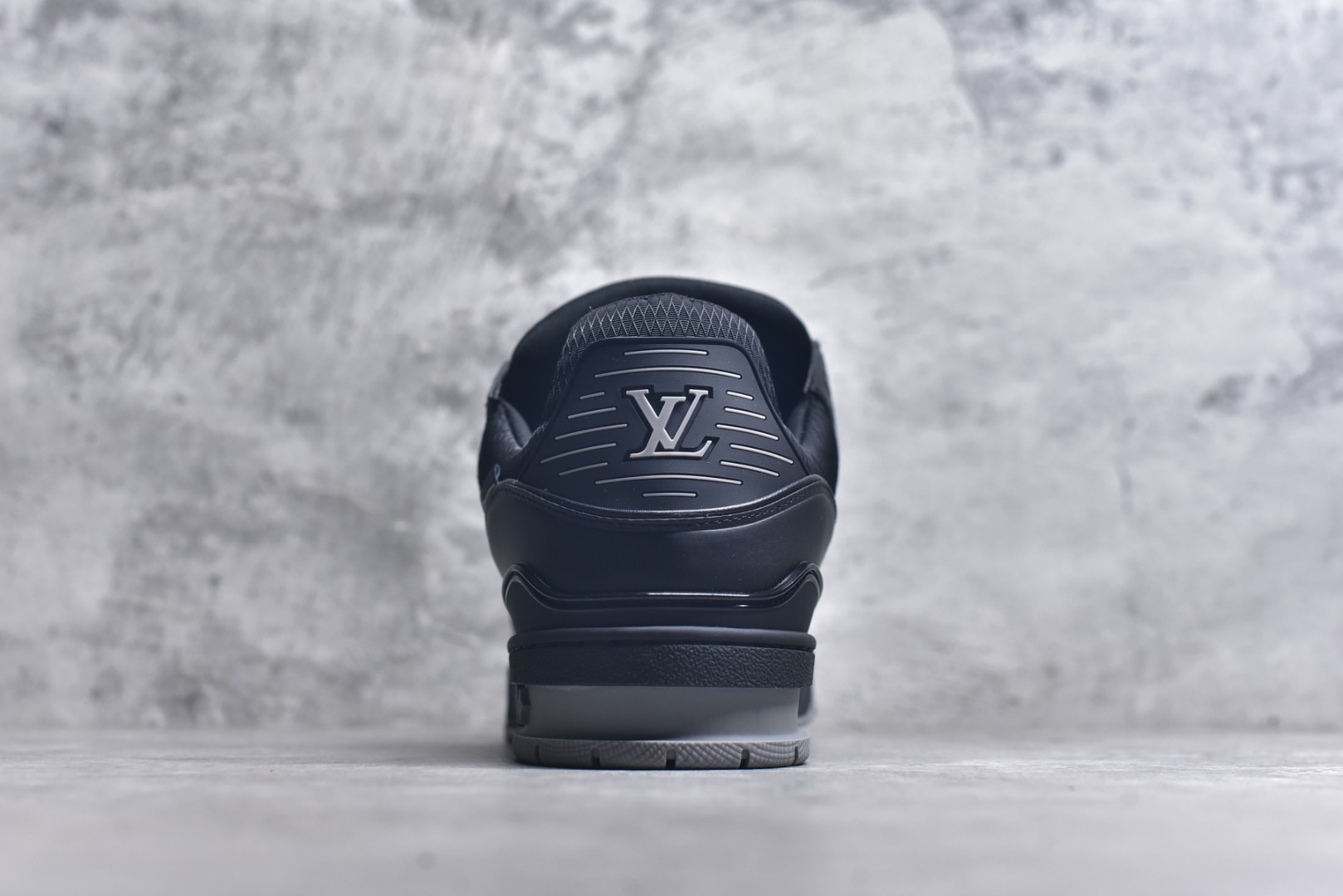 图片[5]-#AM-甄选 碾压市场7××版本 独家𝑻𝒓𝒂𝒊𝒏𝒆𝒓 现货入库💪🏻 救市品质 走量拉新神器 独家高定版最强平替 价格优势碾压市场 救市批次 高端零售 外贸专供 原版购入开发 正确空胶工艺 ZP级全套包装 完美楦型 正确卡色 大底TPU 质感媲美原版 细节与原版一致 注意区分市面通货 比肩高定 尺码：35-46-选品中心