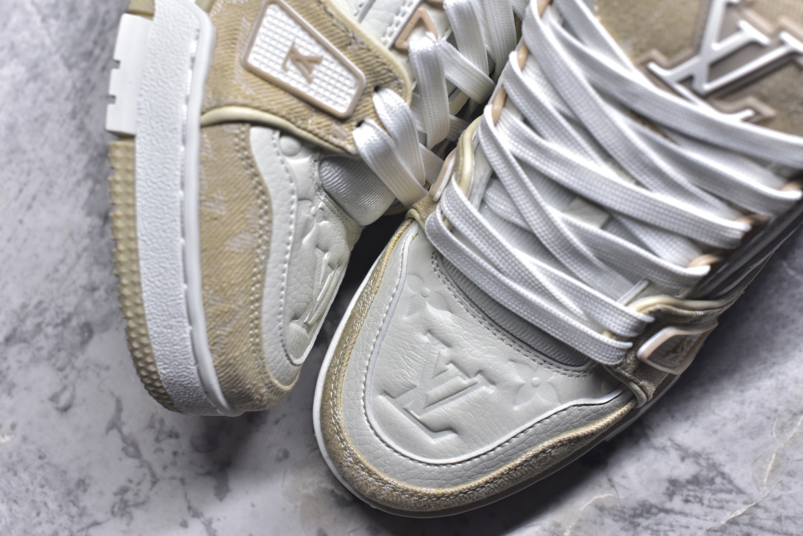 图片[8]-#AM-甄选 碾压市场7××版本 独家𝑻𝒓𝒂𝒊𝒏𝒆𝒓 现货入库💪🏻 救市品质 走量拉新神器 独家高定版最强平替 价格优势碾压市场 救市批次 高端零售 外贸专供 原版购入开发 正确空胶工艺 ZP级全套包装 完美楦型 正确卡色 大底TPU 质感媲美原版 细节与原版一致 注意区分市面通货 比肩高定 尺码：35-46-选品中心