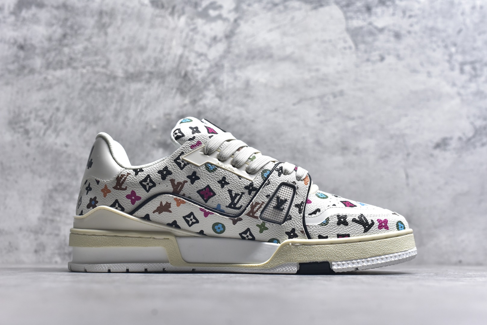 图片[3]-#AM-甄选 碾压市场7××版本 独家𝑻𝒓𝒂𝒊𝒏𝒆𝒓 现货入库💪🏻 救市品质 走量拉新神器 独家高定版最强平替 价格优势碾压市场 救市批次 高端零售 外贸专供 原版购入开发 正确空胶工艺 ZP级全套包装 完美楦型 正确卡色 大底TPU 质感媲美原版 细节与原版一致 注意区分市面通货 比肩高定 尺码：35-46-选品中心