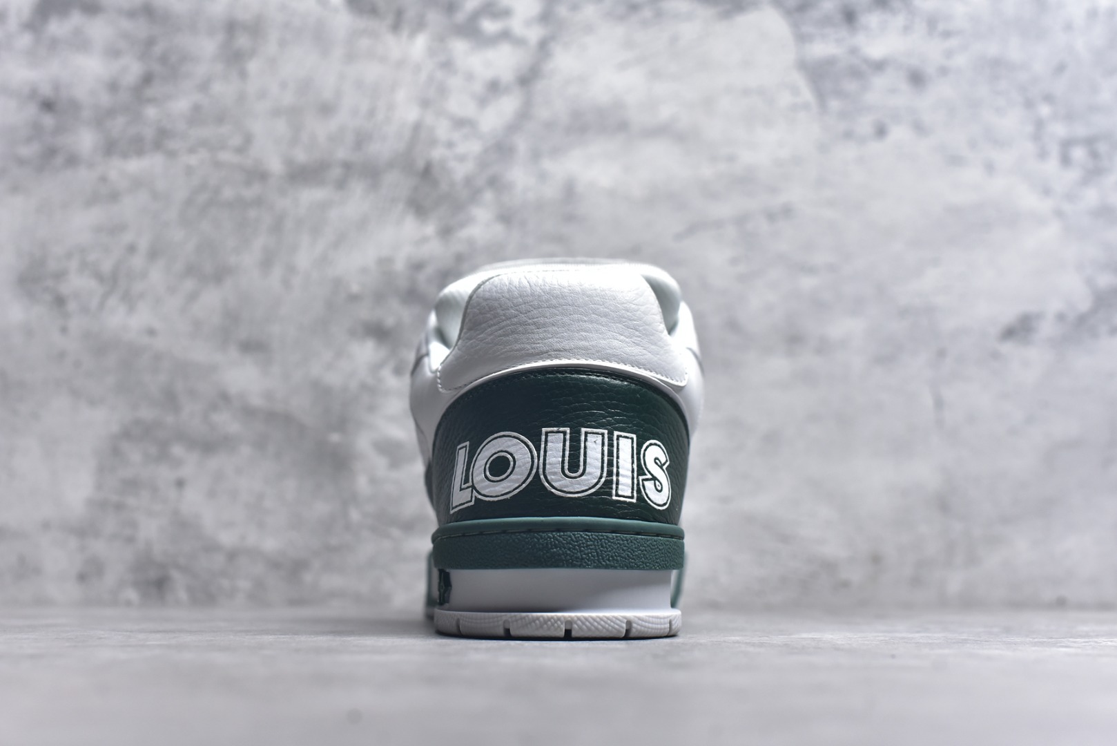 图片[5]-#AM-甄选 碾压市场7××版本 独家𝑻𝒓𝒂𝒊𝒏𝒆𝒓 现货入库💪🏻 救市品质 走量拉新神器 独家高定版最强平替 价格优势碾压市场 救市批次 高端零售 外贸专供 原版购入开发 正确空胶工艺 ZP级全套包装 完美楦型 正确卡色 大底TPU 质感媲美原版 细节与原版一致 注意区分市面通货 比肩高定 尺码：39-46-选品中心